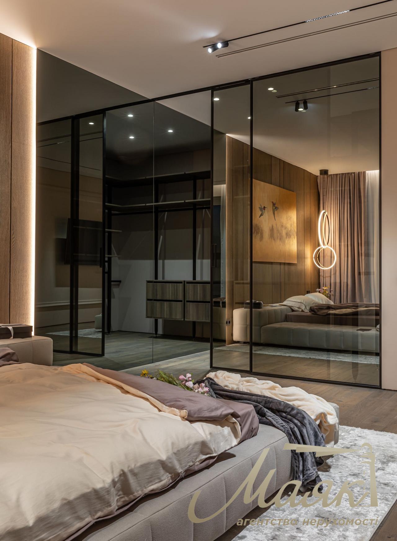 Продажа дуплекса с ремонтом в КГ "Конык" (Голосеевский р-н)