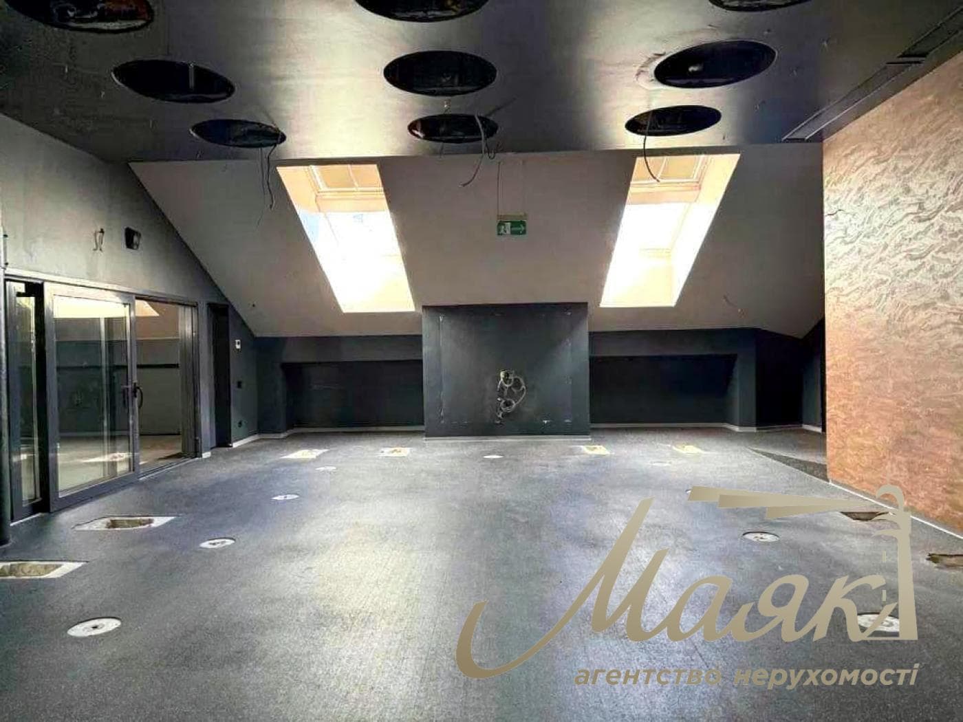 Commercial Space for Rent: 1,062 m², Mazepa Street, Arsenalna, Pecherskyi District