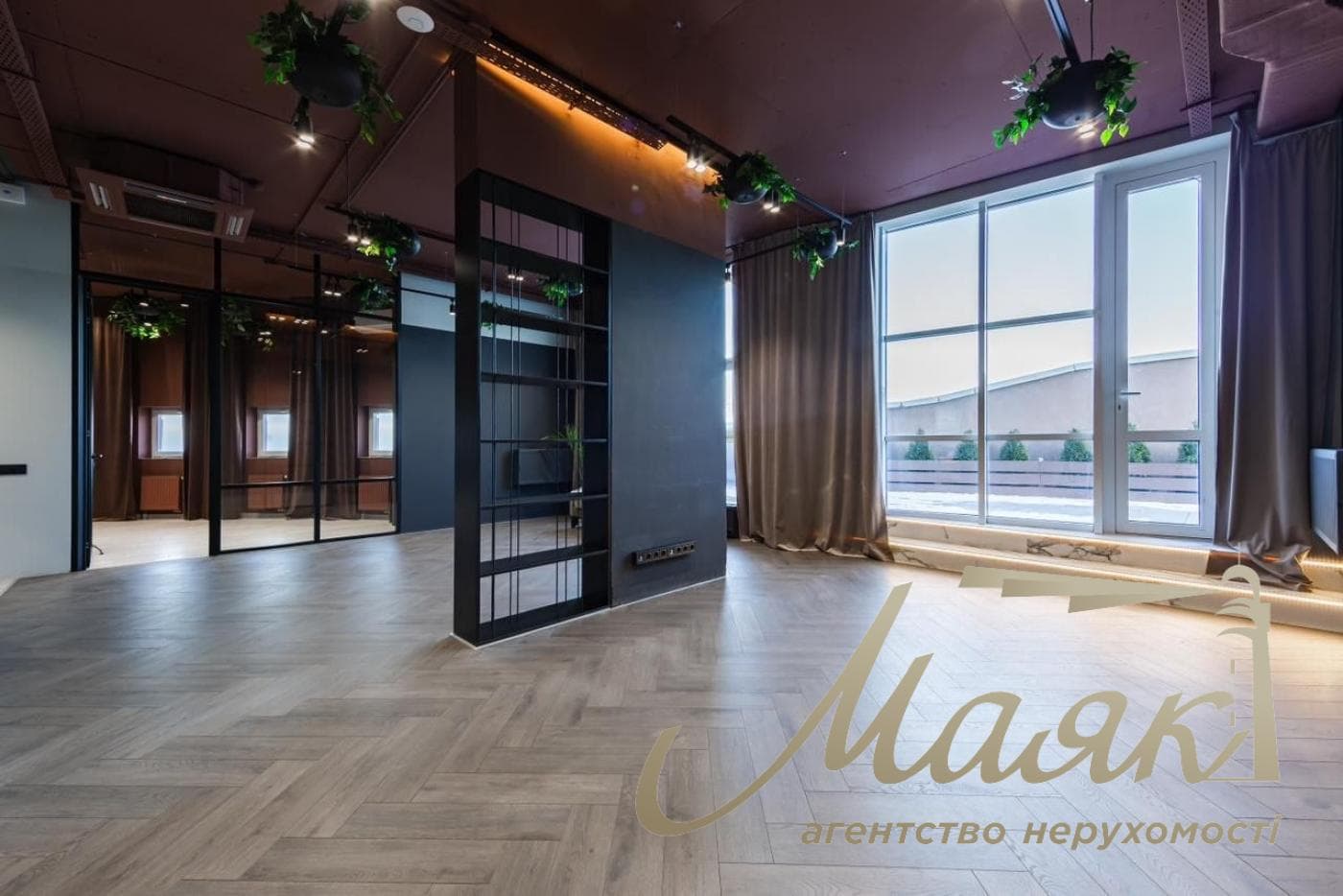 Оренда офісу площею 260 м² у ЖК «Покровський Посад», Шевченківський район