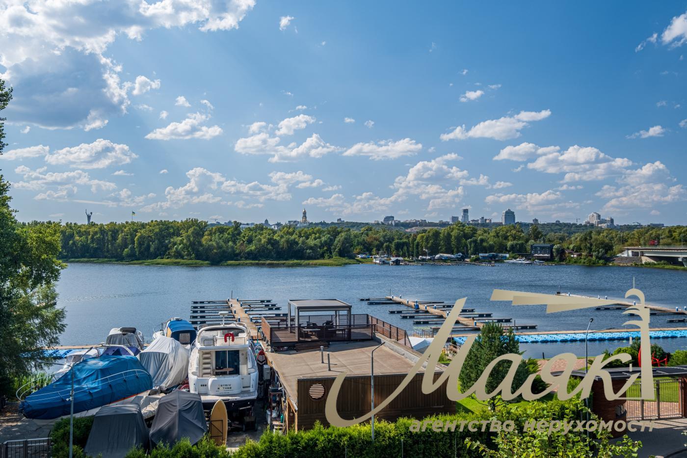 Продажа квартиры 152 м2 ЖК Riviera Riverside, Раисы Окипной 18