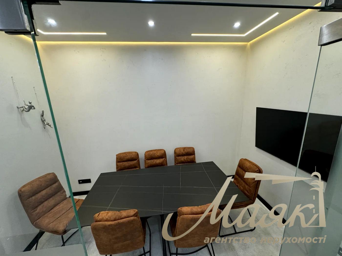 Оренда мебльованого офісу 131м2 на Кловському узвозі 7А, Печерськ