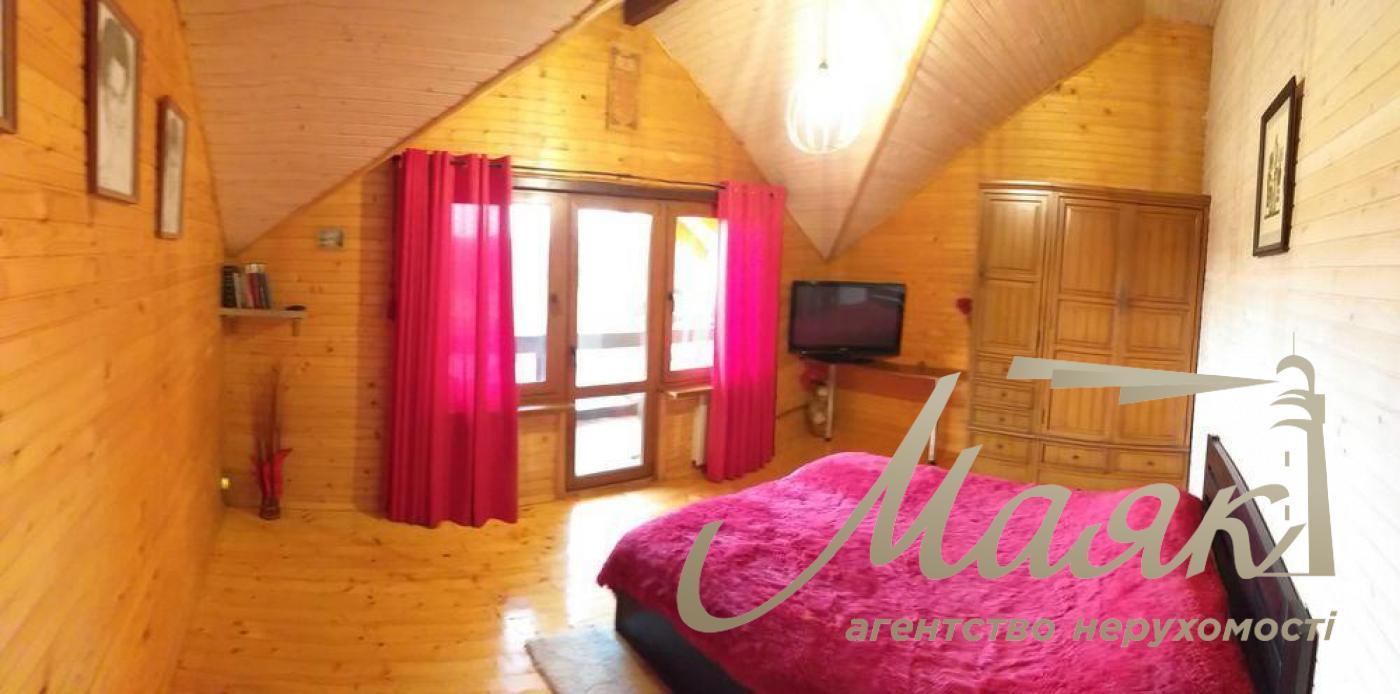 Sale of a 2-storey house 157m2 from a log, in the village of Kozin, Obukhov district, Kiev region