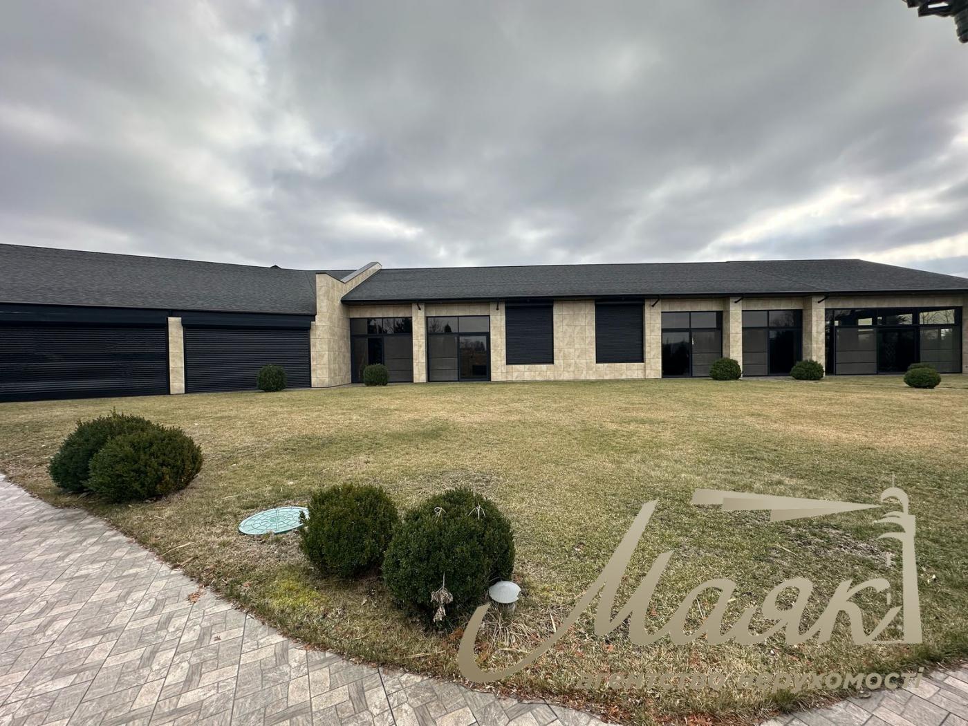 For sale one-storey cottage with access to the lake in the cottage town in the village of New Bezradichi, Obukhiv district.