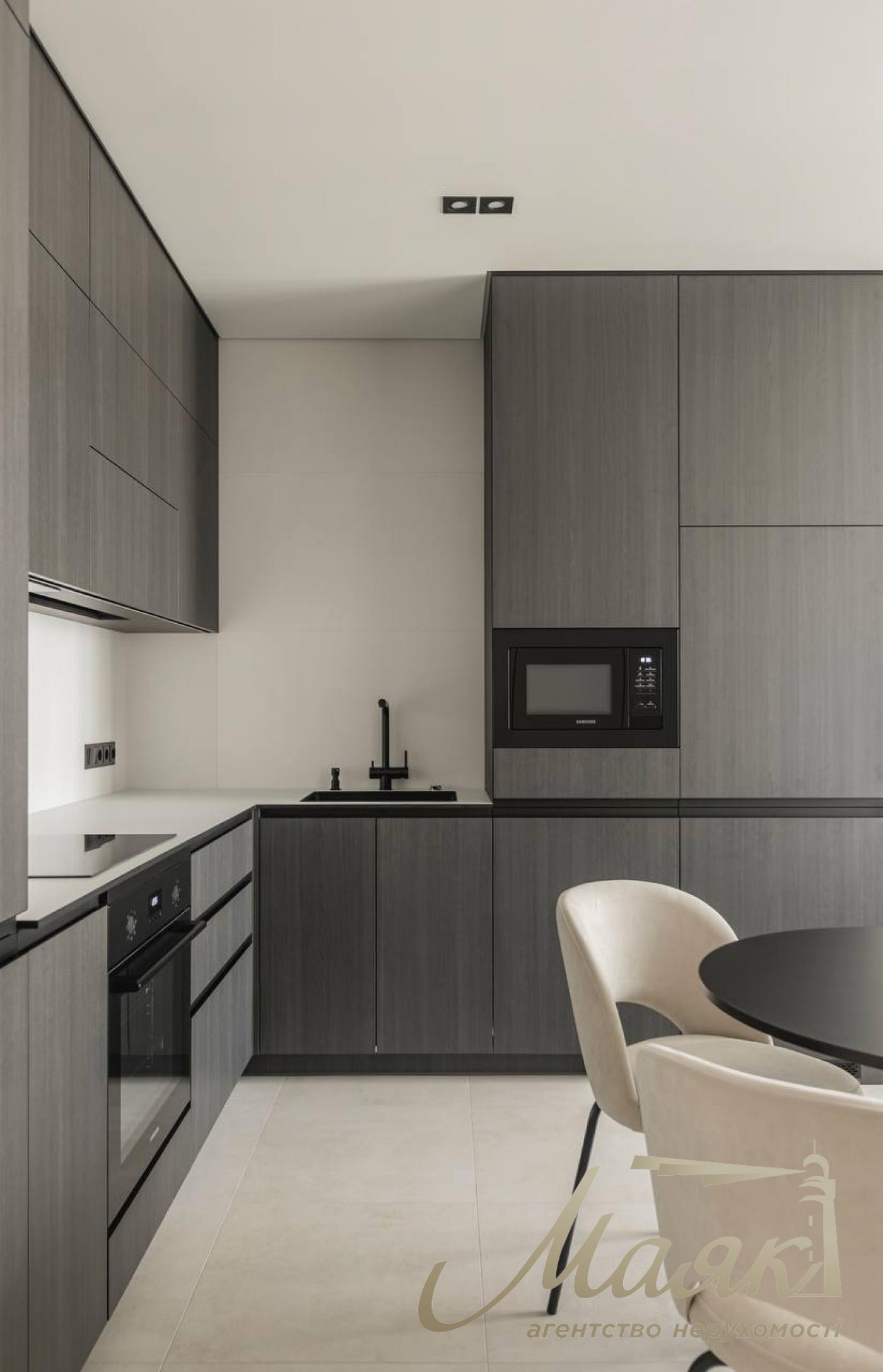 Rent 1-bedroom apartment in Fine Town Residential Complex, Salutnaya Street 2