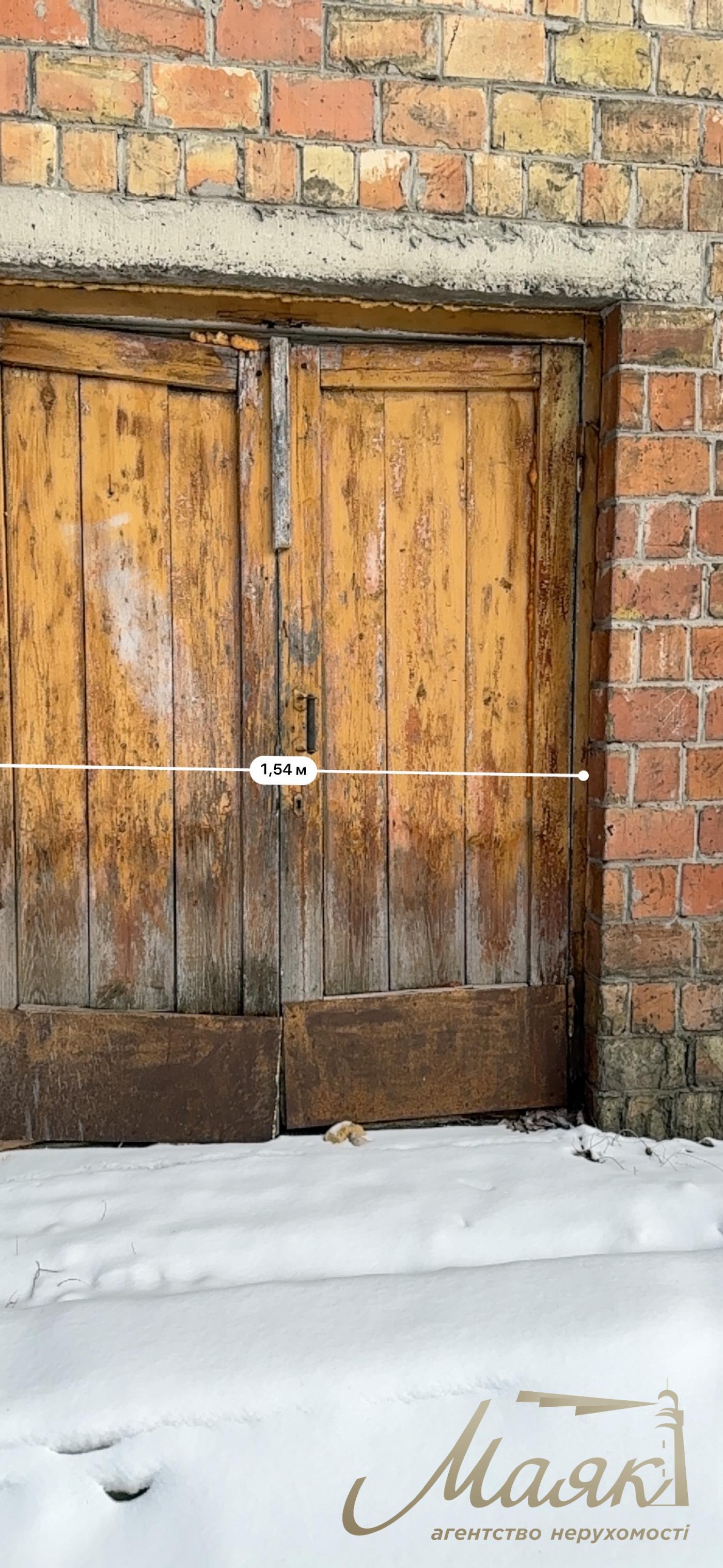 Оренда окремо розташованого спортивного комплексу Видубичі Під Дарницьким мостом