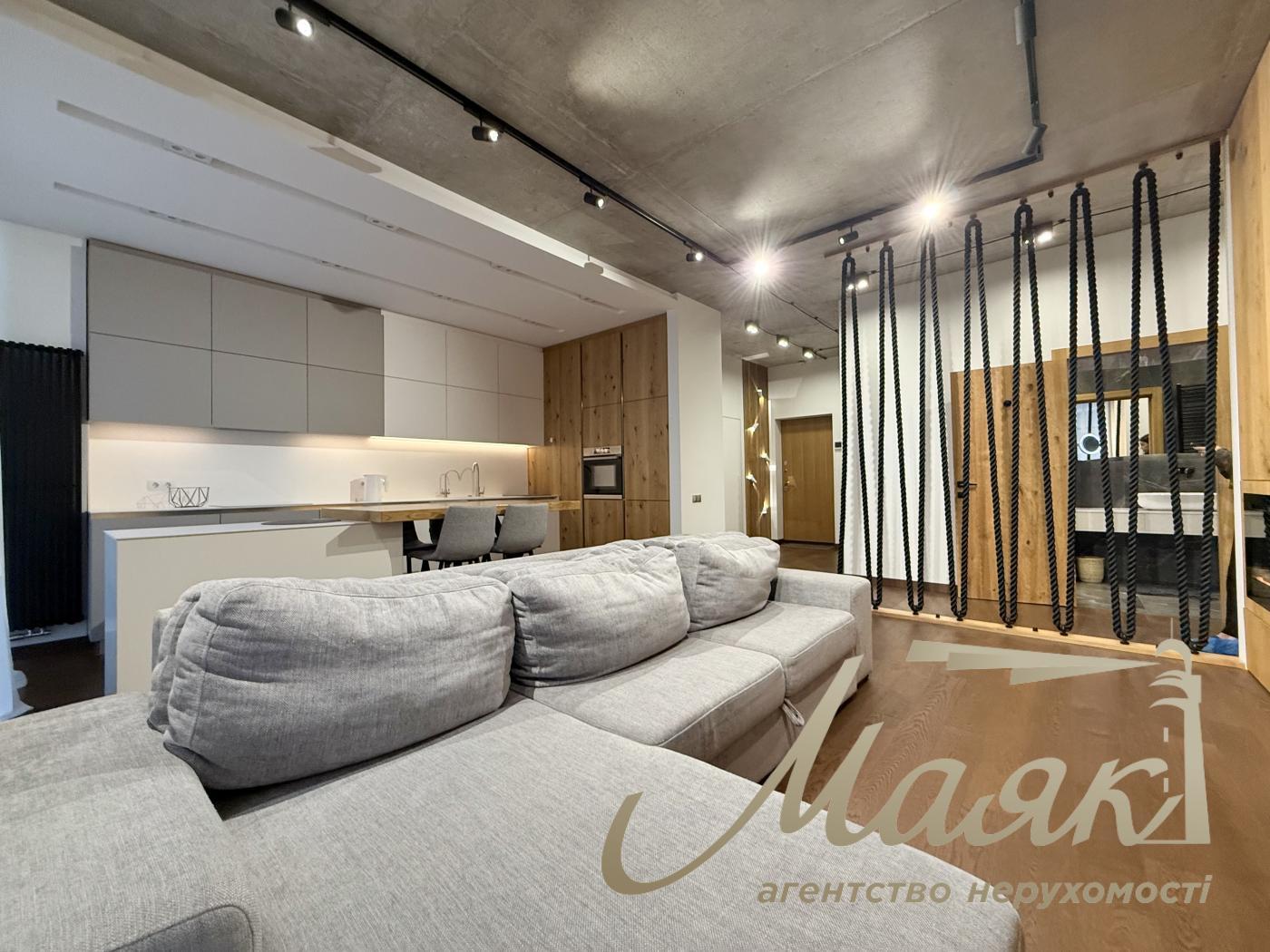 Rent 3-room apartment in LCD Novopecherskie Lipki str. Andriy Verkhoglyada (Mykhaila Dragomirov), 11-V