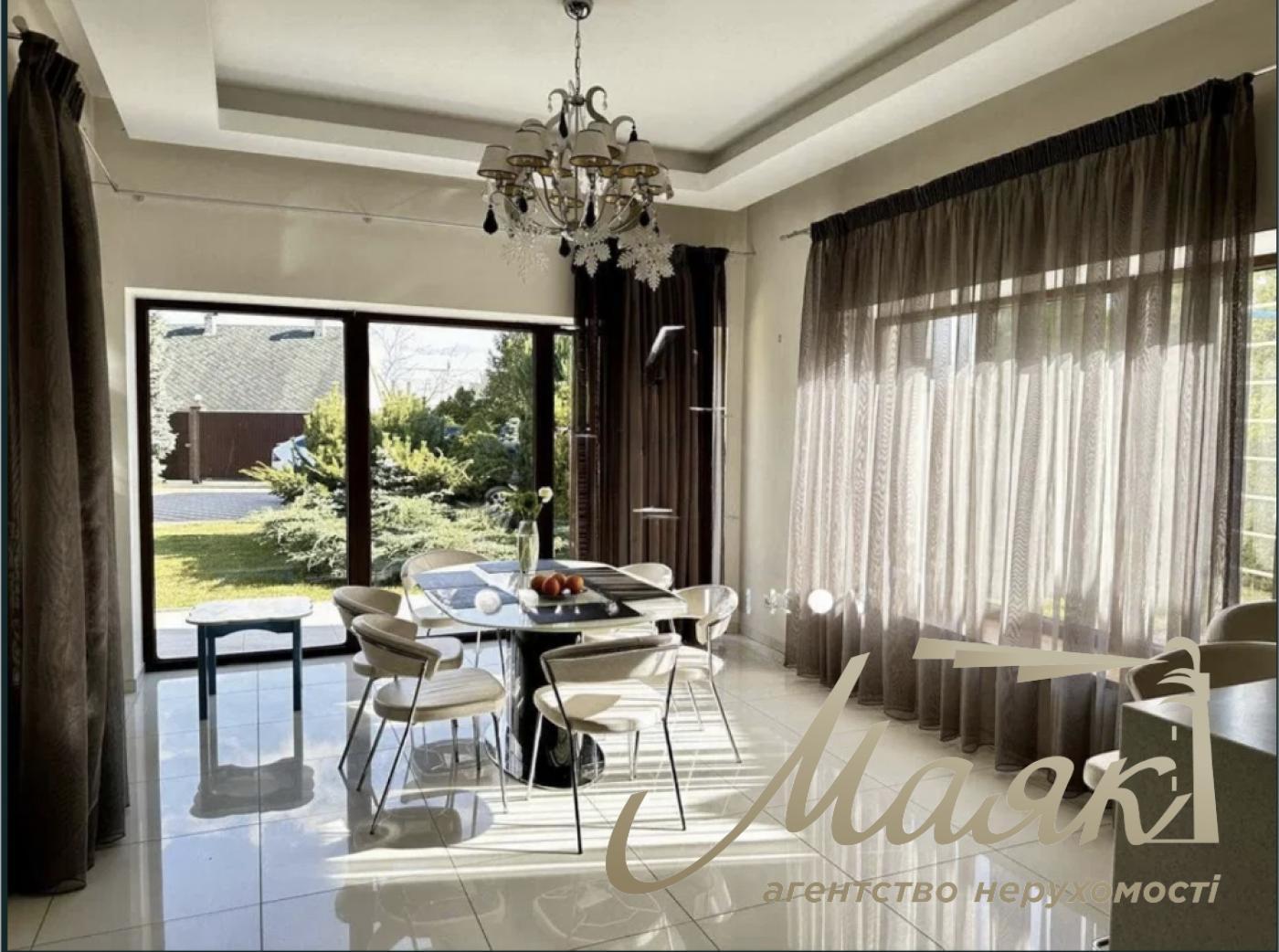 Аренда 2-х этажного дома 321м2 + гостевой дом, Остров Водников, Голосеевский район