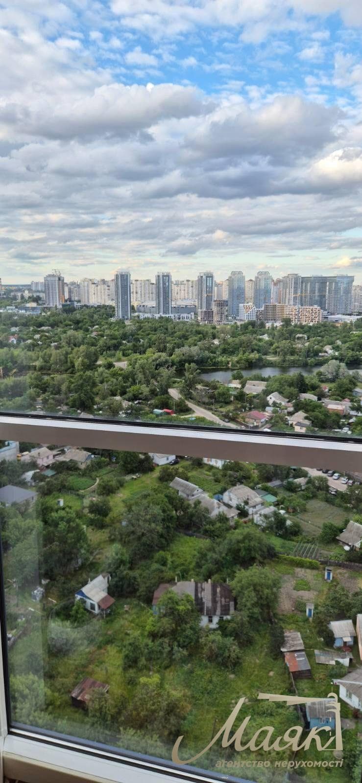 Продаж 4-кімнатної квартири, 1є18 м², ЖК «Зарічний»