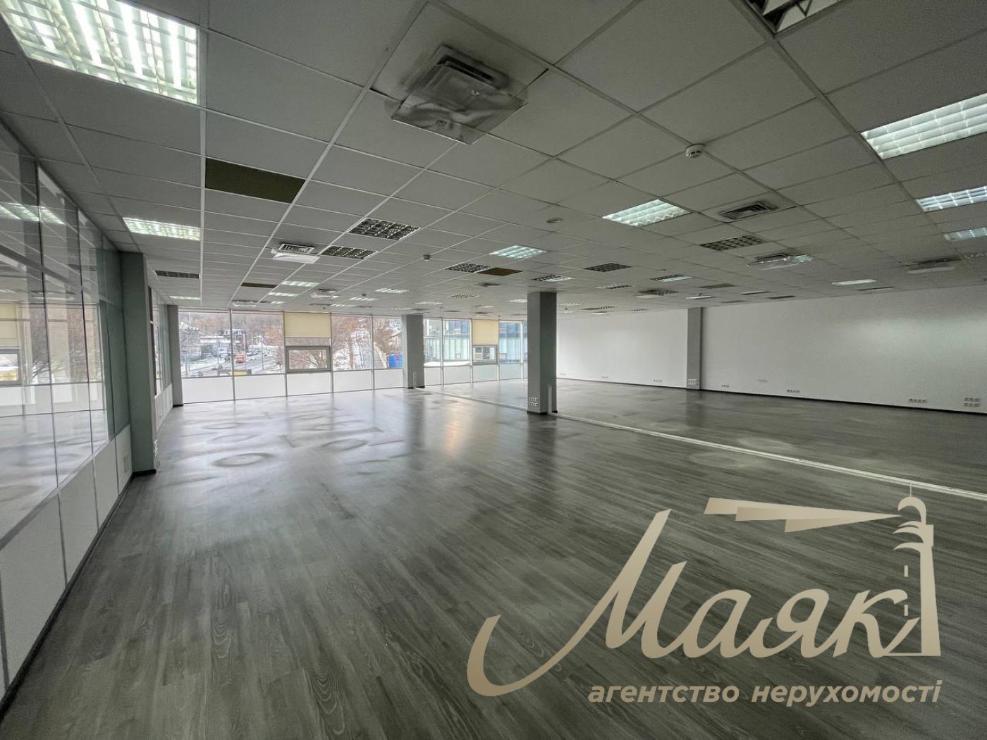 Оренда офісу 450м2 у бізнес центрі, Протасів Яр, метро Олімпійська