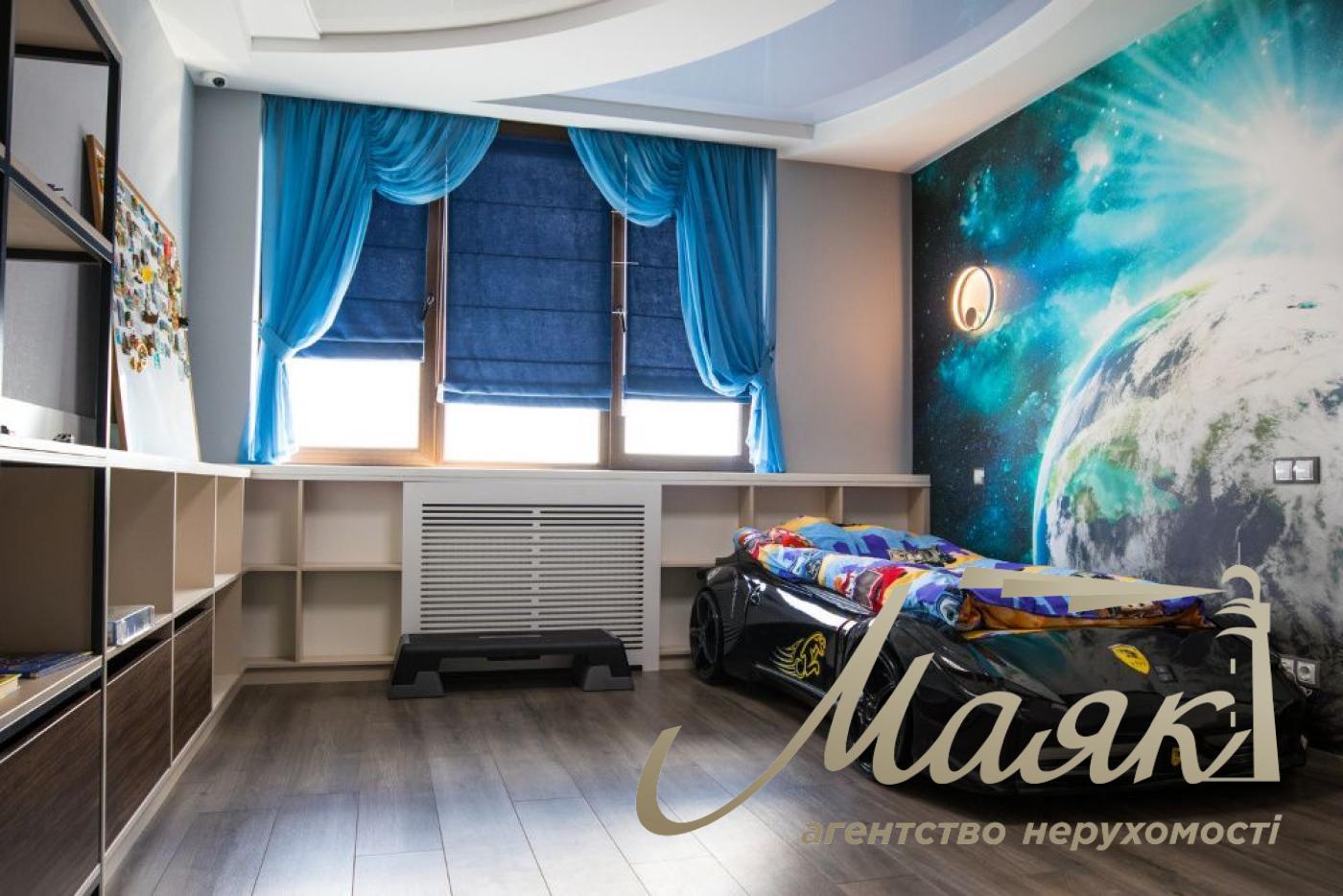 Sale of a penthouse with a view and a terrace of 416 m2 on Dneprovskaya Embankment, Osokorki