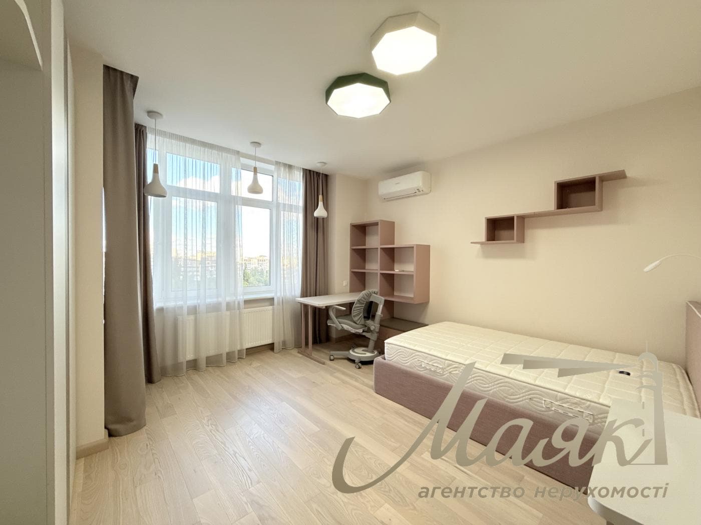 Оренда 3-кімнатної квартири площею 95 м², ЖК «Династія»