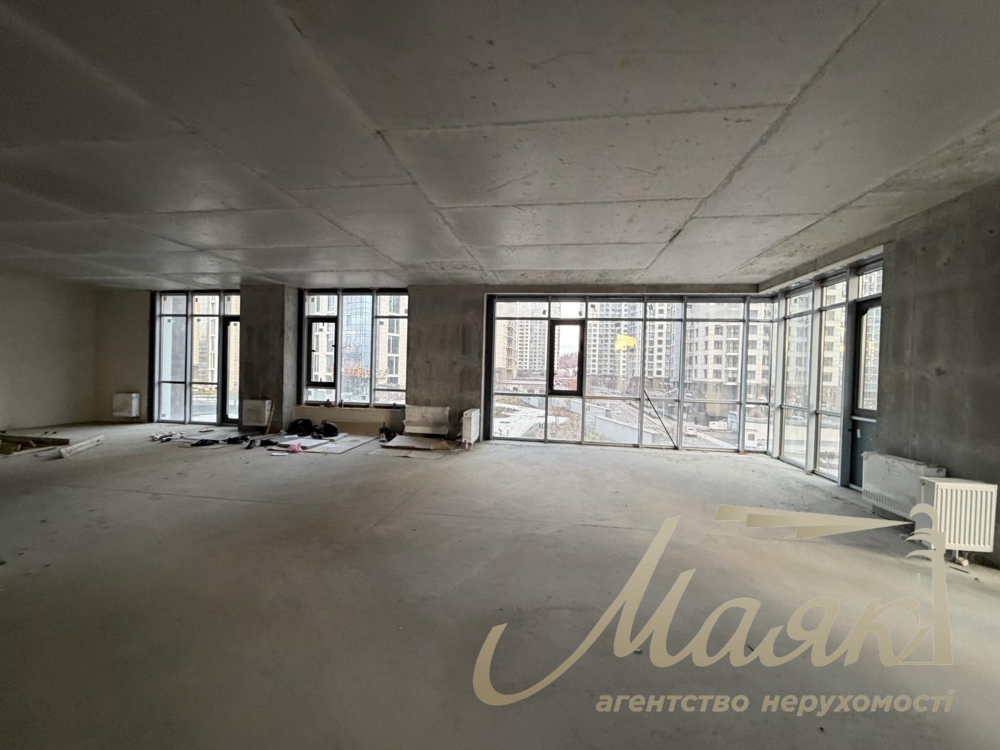 Sale of facade commerce in Residential Complex Novopechersky Lipki