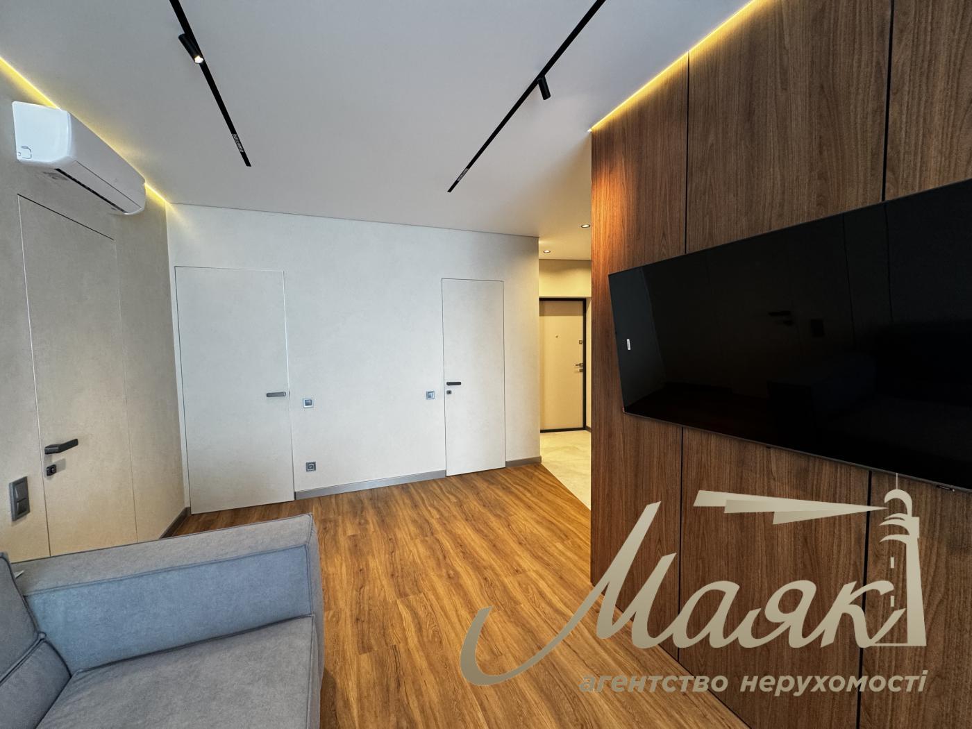 For sale 3-bedroom apartment in LCD Great