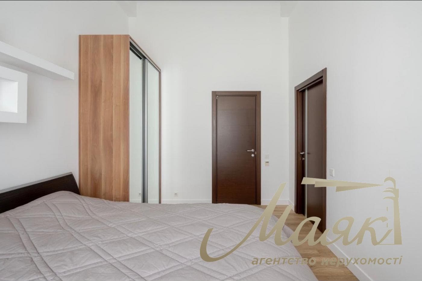Оренда 3-кімнатної квартири площею 95 м², вулиця Антоновича, 23