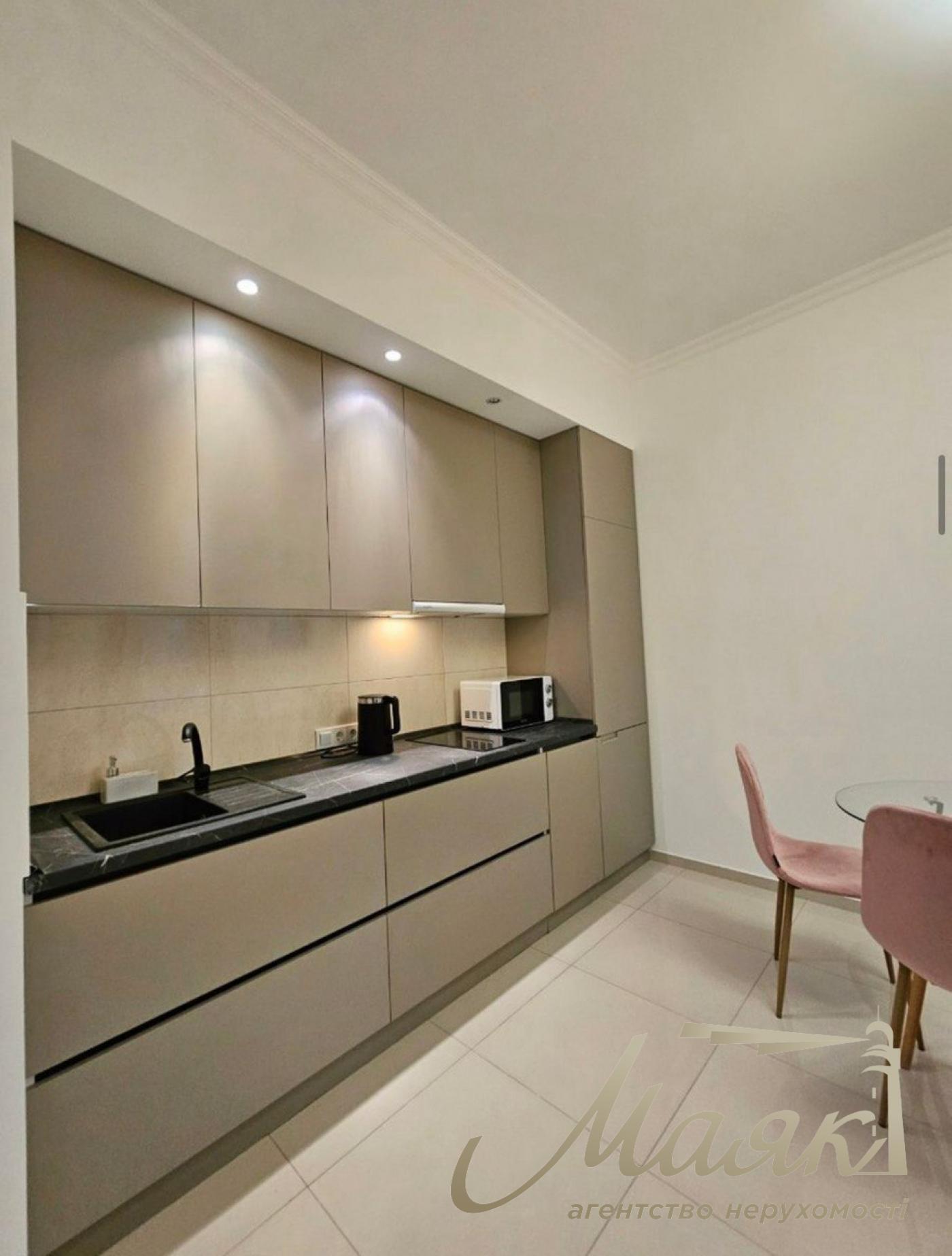 Sale of a 2-room apartment in residential complex 38 Zhemchuzhina.