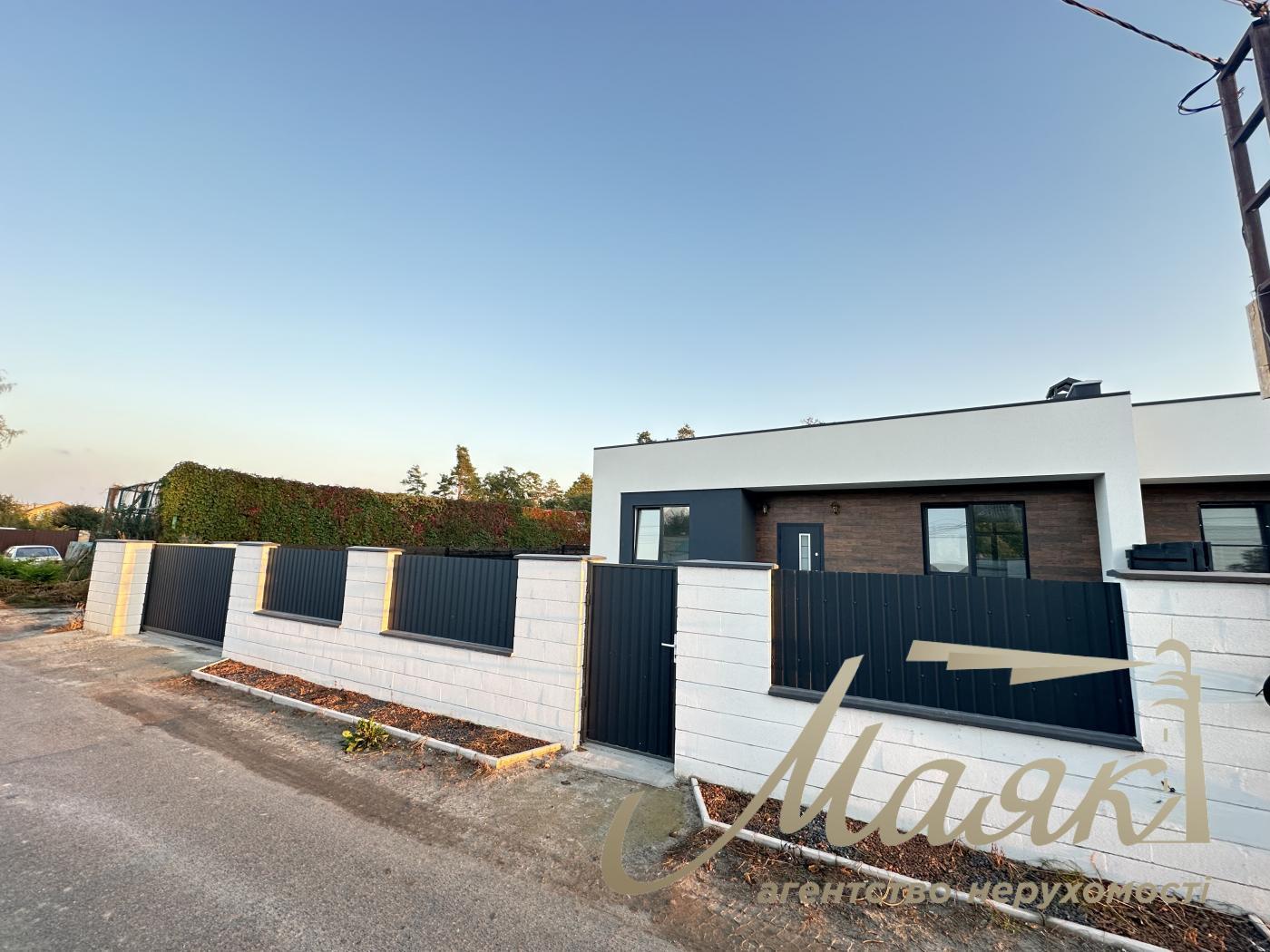 Sale 90m2 Duplex, Starye Petrovtsy, Zhovtneva st.