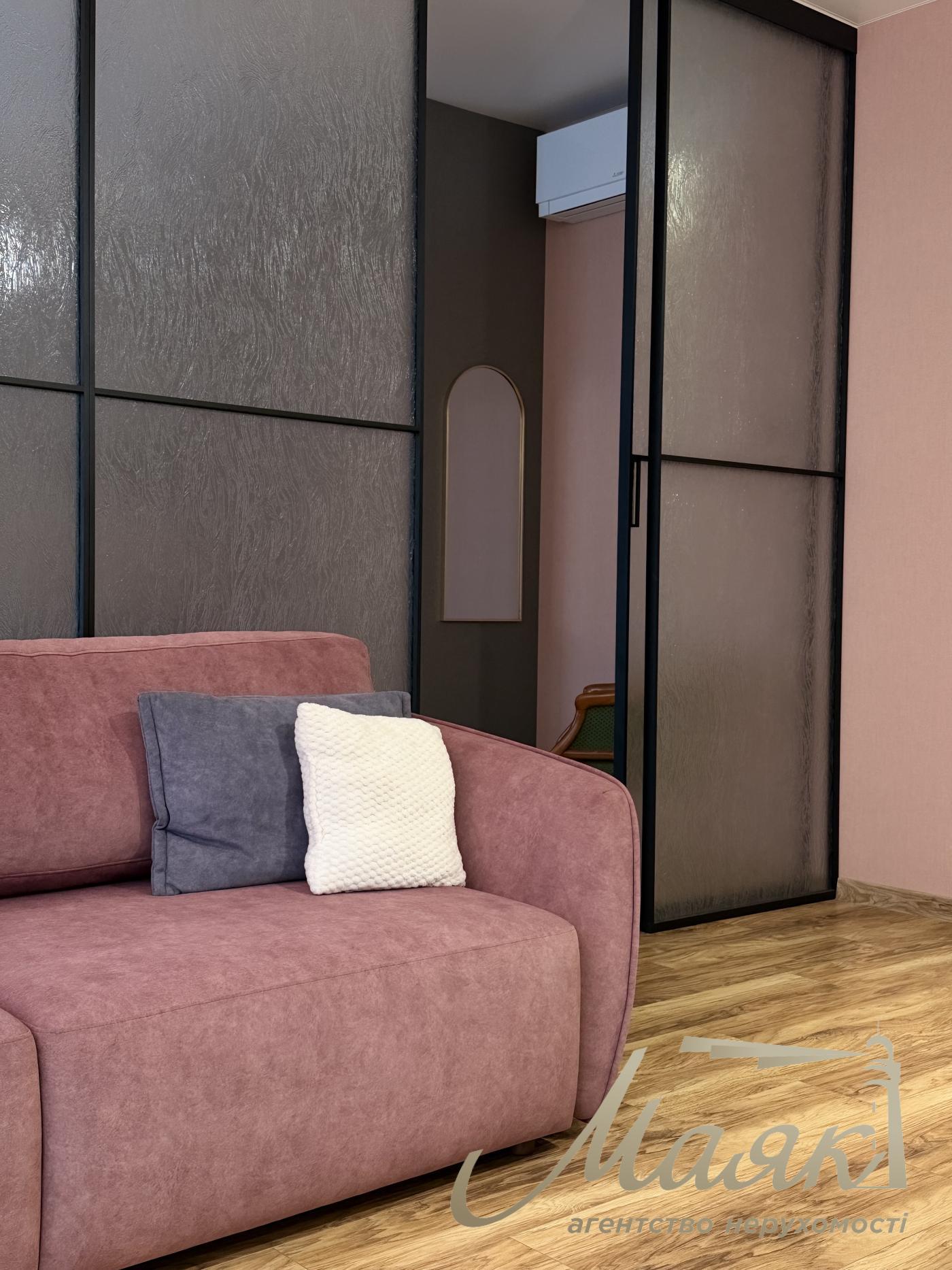 Аренда 2х-комнатной квартиры в ЖК Новопечерские липки, ул. Драгомирова 19А, Печерск, Киев