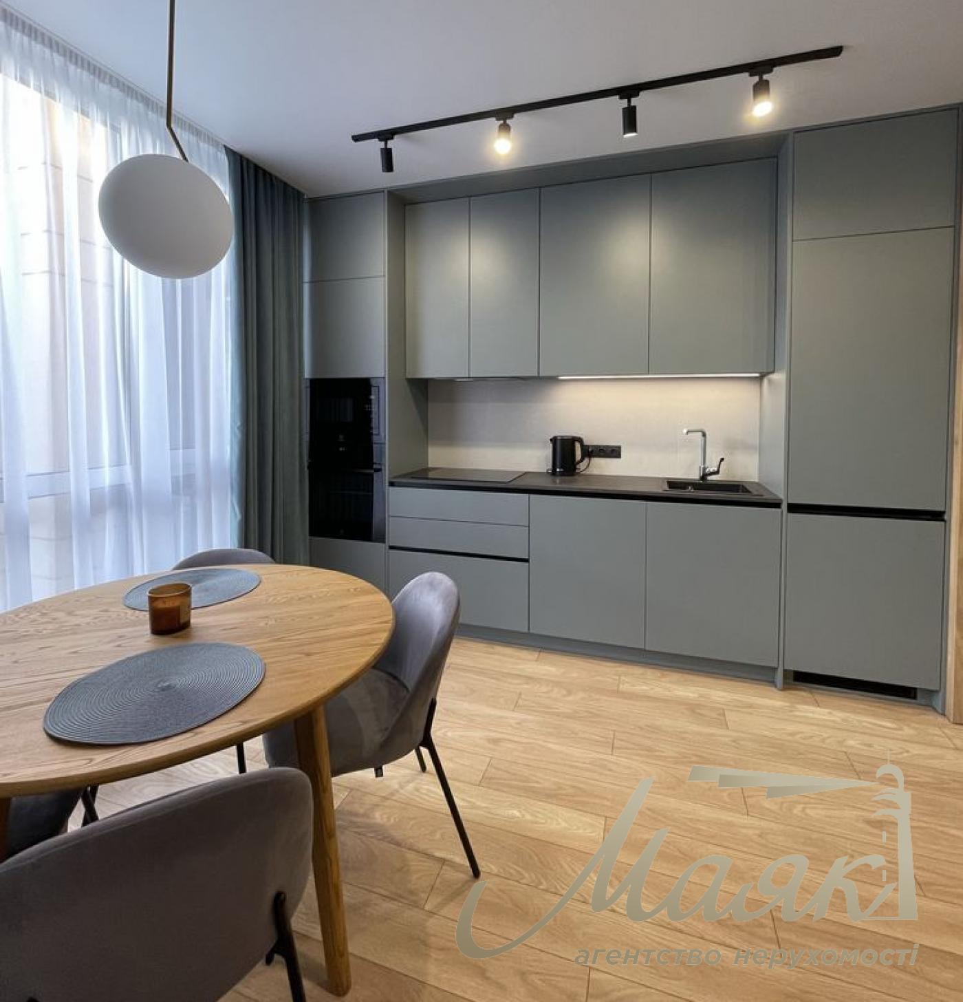 Продаж сучасної квартири 38 м² з дизайнерським ремонтом у ЖК Файна Таун, Шевченківський