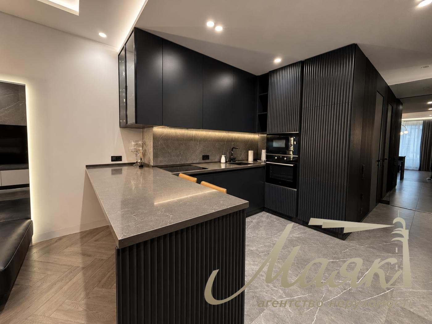 Продаж 1-кімнатної квартири площею 58 м² з дизайнерським ремонтом у ЖК «Бульвар Фонтанів», Печерськ, Київ