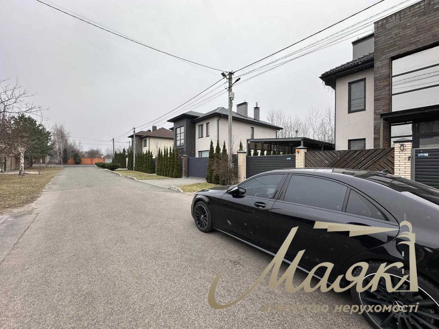 Продажа дома с ремонтом на Петропавловской Борщаговке, Киев.