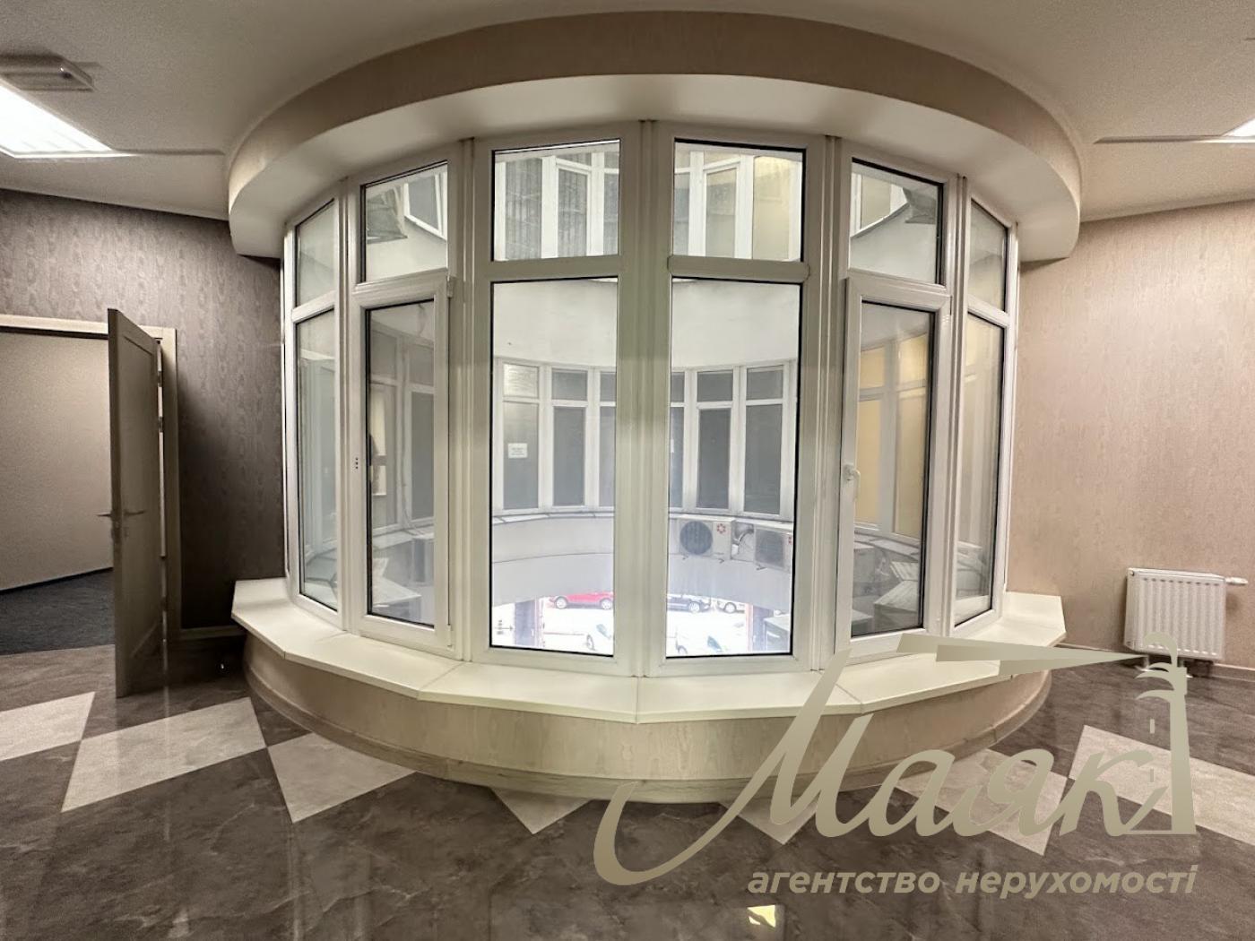 Аренда офиса 980м2 в БЦ Карнеги, Кловский спуск 7, Печерский район.