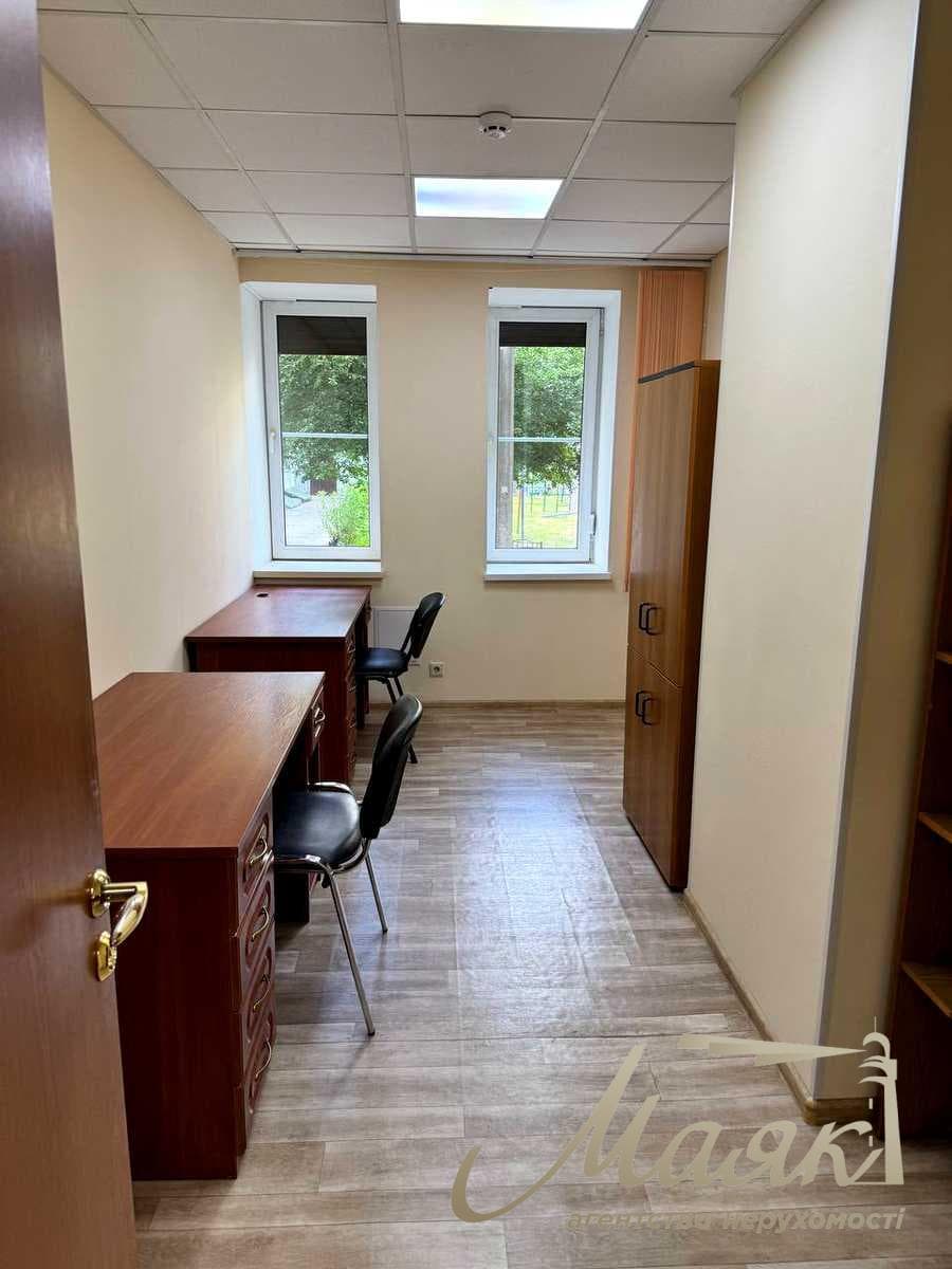 Оренда офісного приміщення (272 м²) у центрі, вул. Шовкова, 7-А