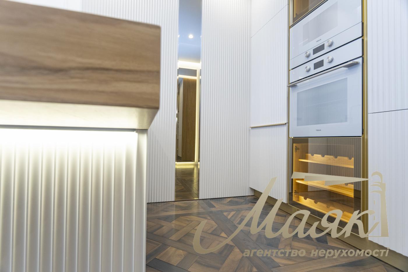 Продажа 2к квартиры 50м2, ЖК Французский квартал 2, ул. Джона Маккейна, Печерський район.