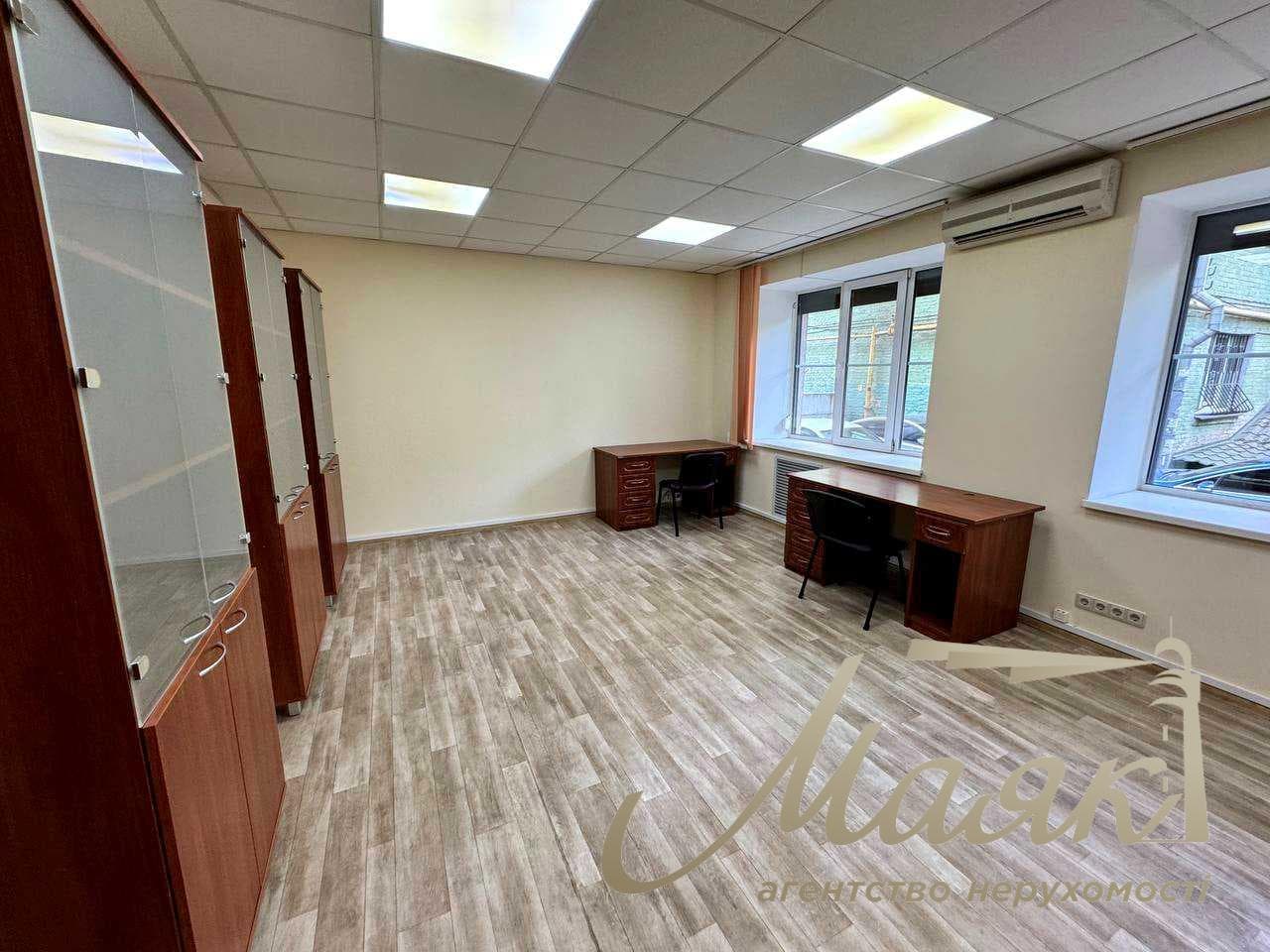 Оренда офісного приміщення (272 м²) у центрі, вул. Шовкова, 7-А