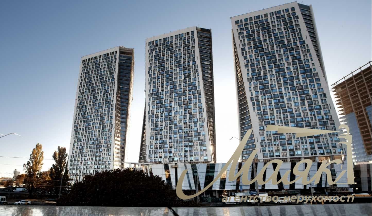 Продаж фасаду ЖК Manhattan, кафе 17,8+12 м, ФАСАД