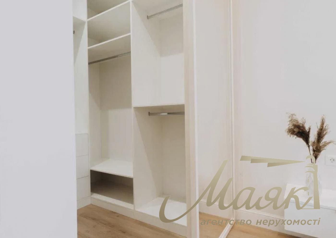 Продаж 3-кімнатної квартири 118м2 в ЖК "Новопечерські Липки", Драгомирова/Верхогляда 15Б, Печерський район