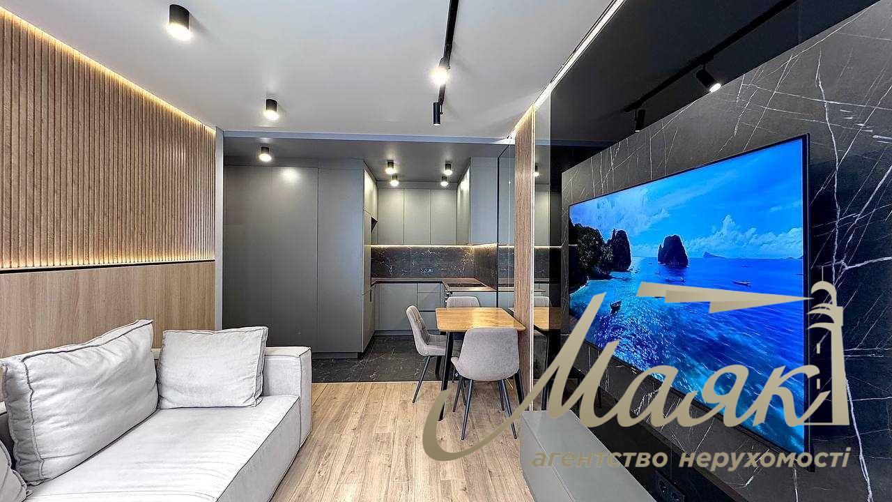 Оренда однокімнатної квартири (45м2) у ЖК "Файна Таун"