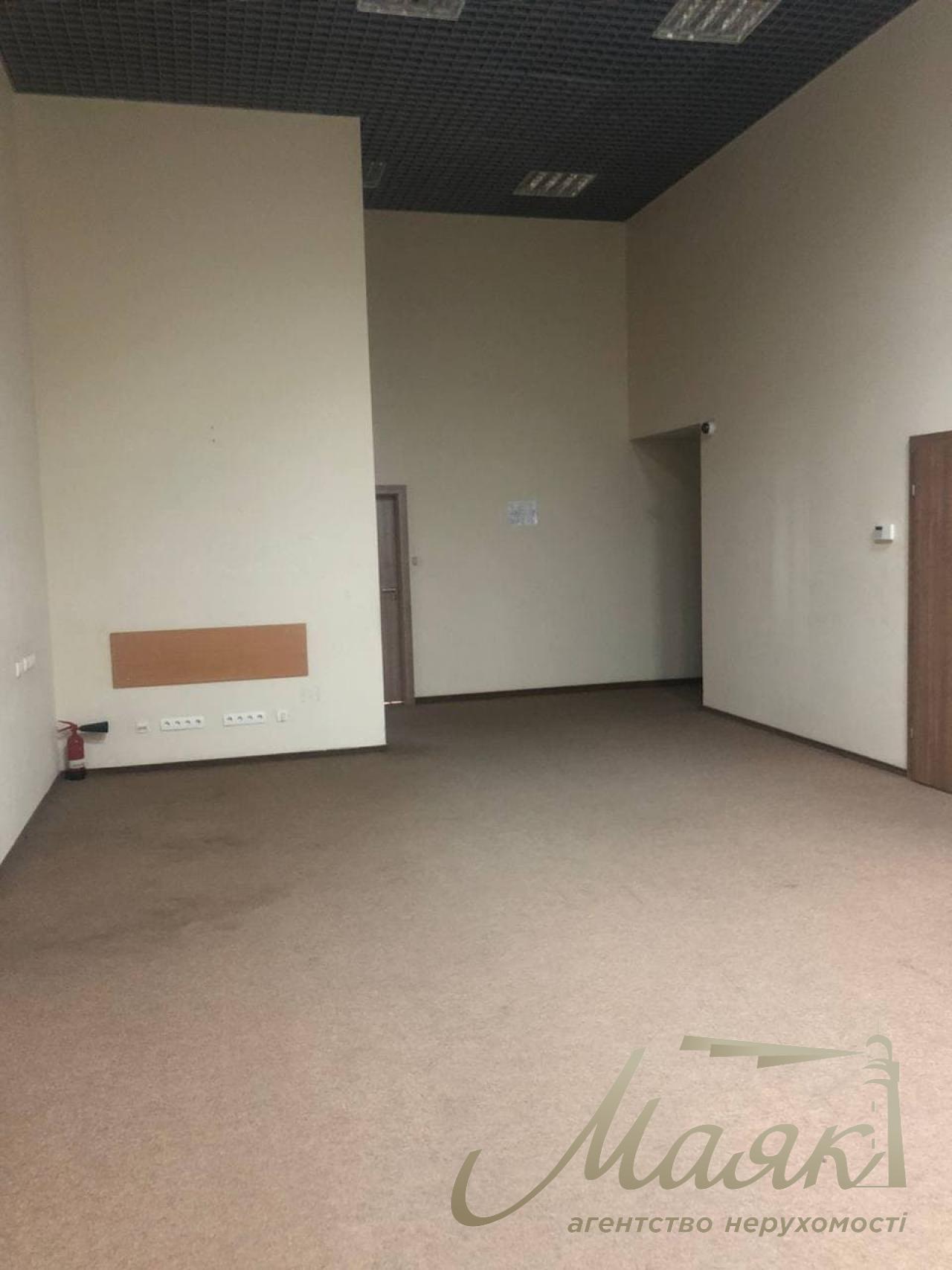 Office space for rent 550m2 on Stolichka street