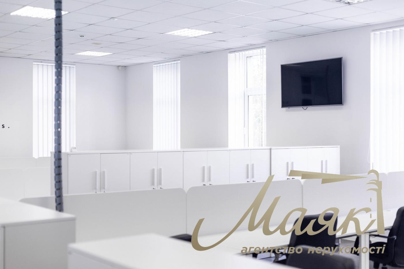Office for rent 645m2 in BC Business city, 13 Pimonenka str.