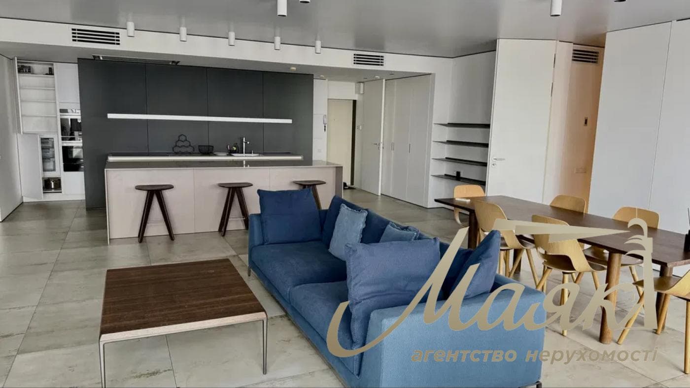 For sale 3-k apartment Park Avenue Residential Complex