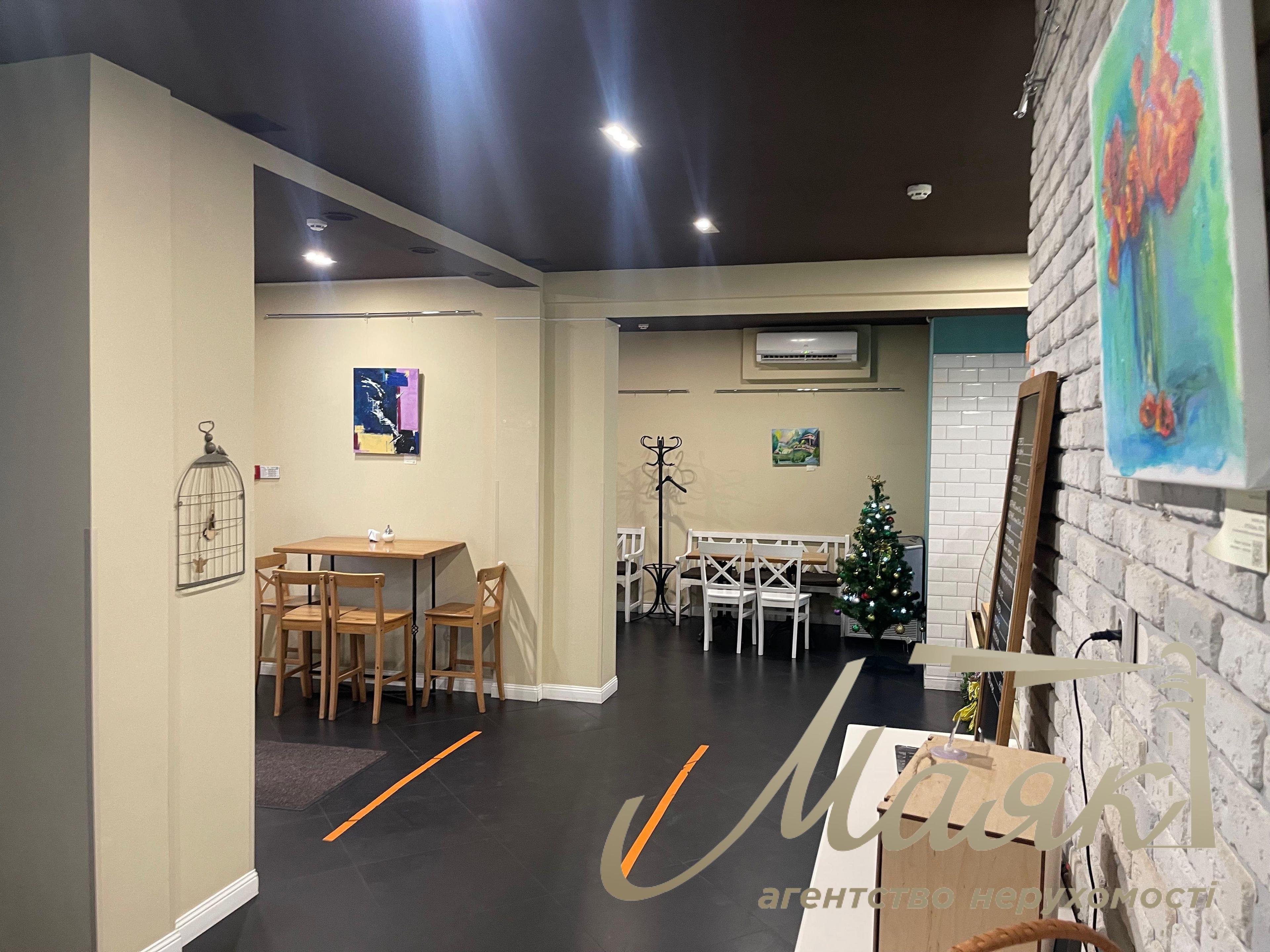 Оренда комерційного приміщення по вул. Анни Ахматової 32/18, біля River Mall