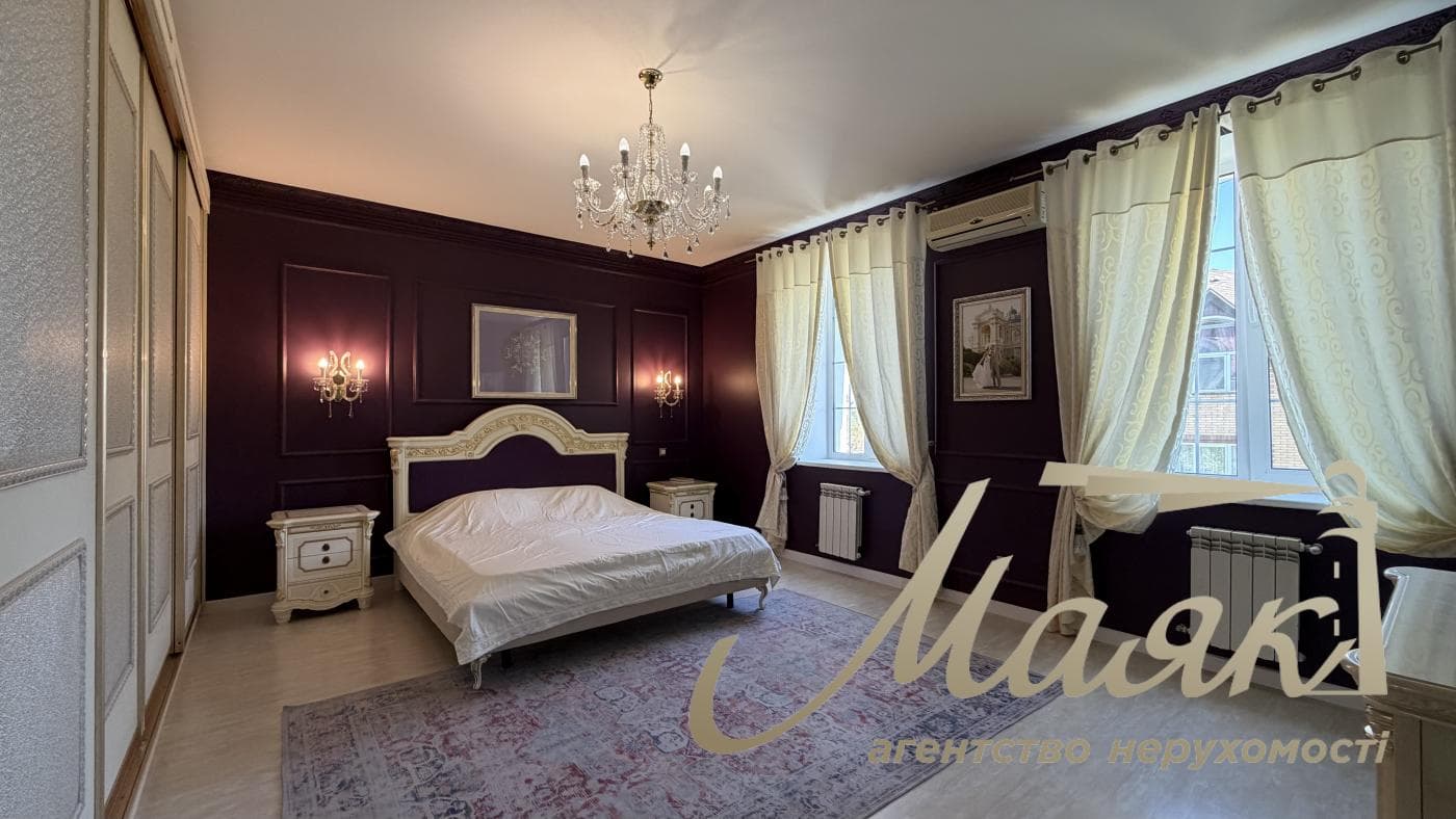 Продаж преміального 3х-поверхового будинку 350 м² у Гореничі, Бучанський район, Київська область