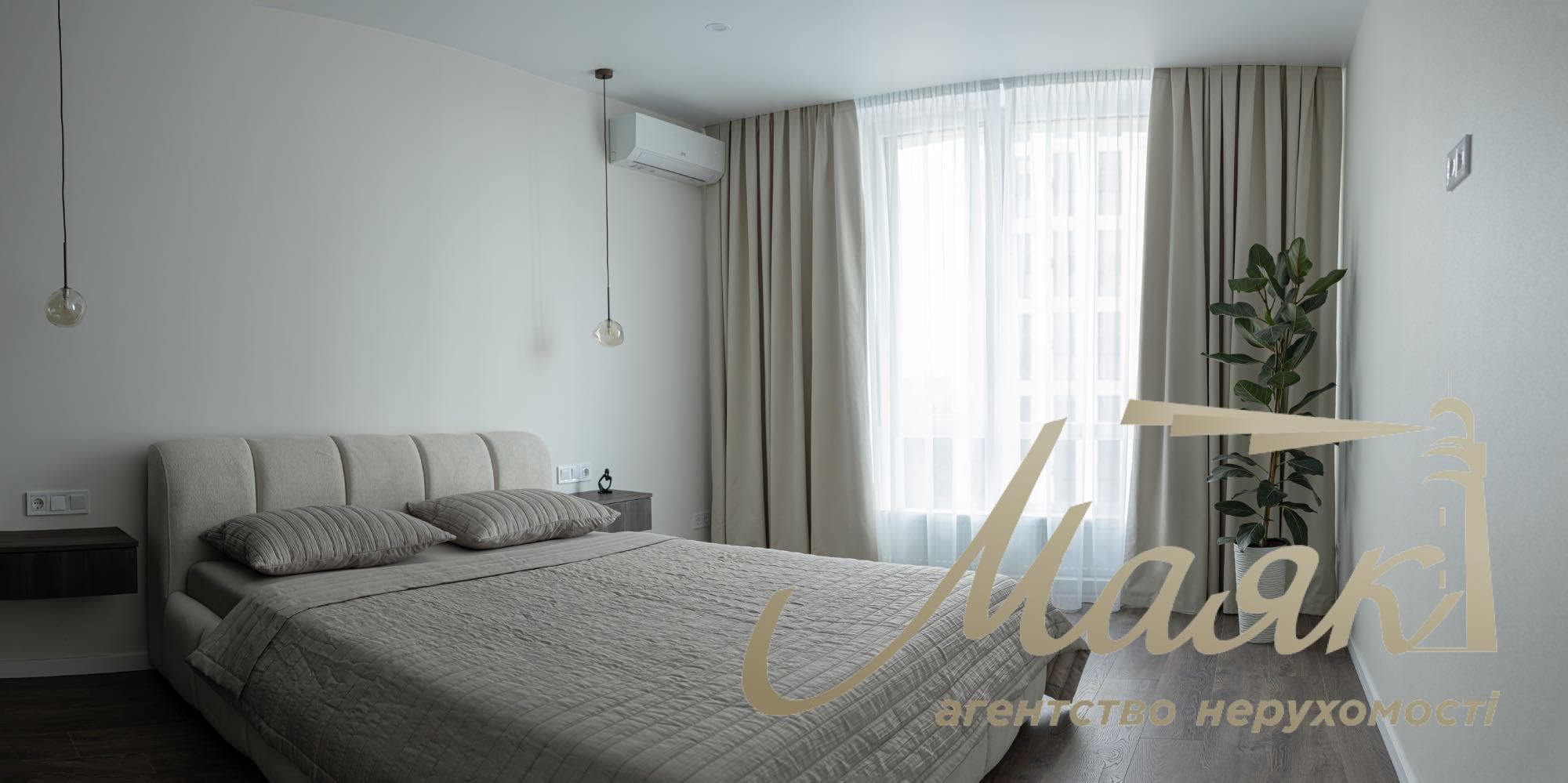 Продаж 1-кімнатної квартири площею 55 м² з дизайнерським ремонтом у ЖК «Новий Автограф», вул. Романа Мстиславича, 22, Дніпровський район