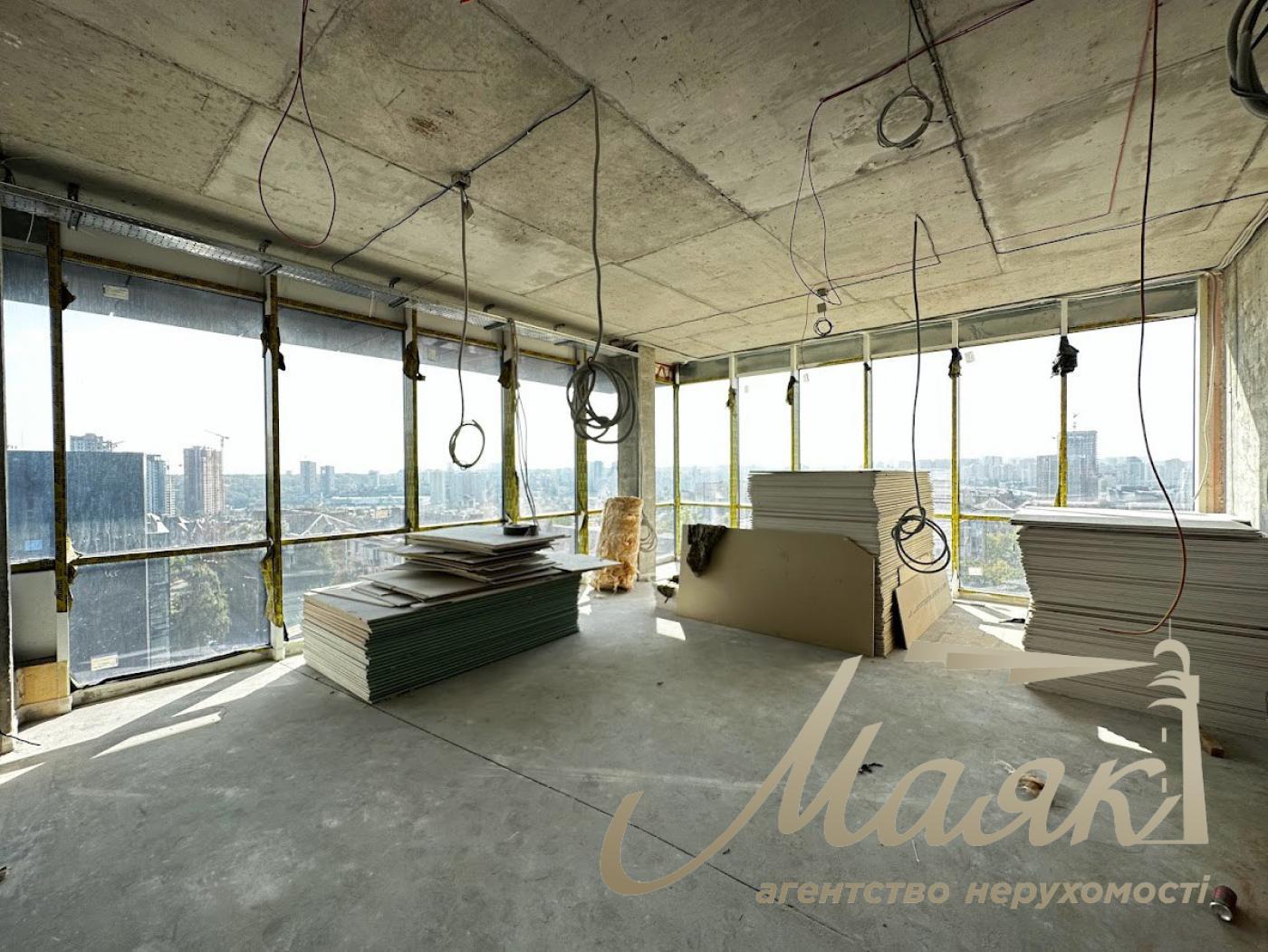 Rent condominium 4200М2 in BC Trinity, 1 Tovarna str., Pechersk