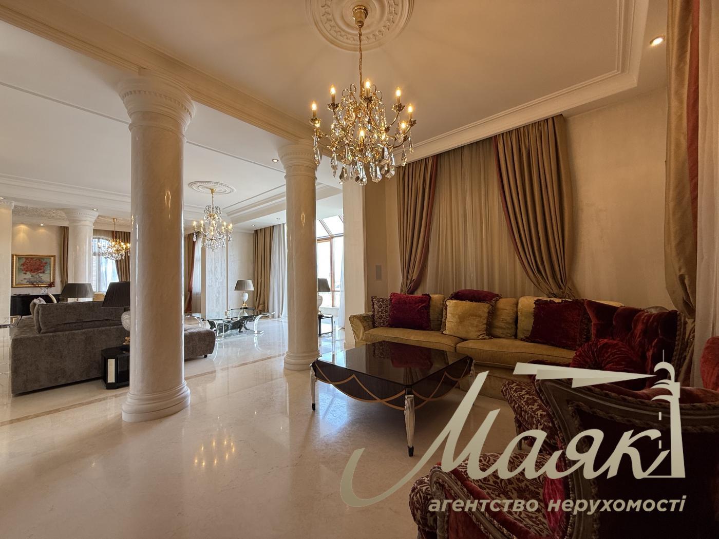 Аренда видовой 3к квартиры 245 кв. м на ул. Паторжинского 14, Центр, Шевченковский район