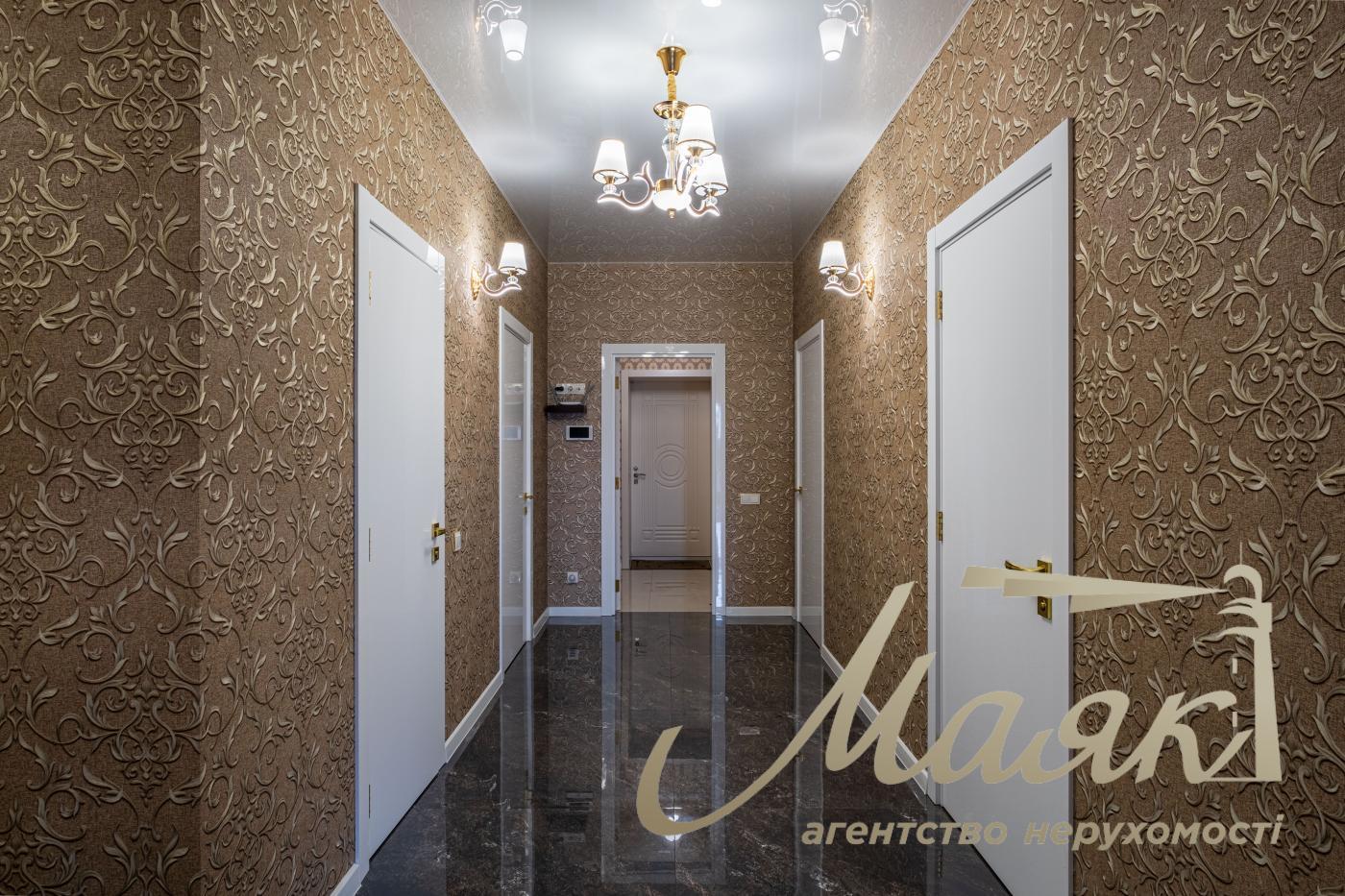 Продажа одноэтажного дома 182.6 м2 в с. Погребы, ул. Пасиченка, Киевская обл, Броварский р-н.