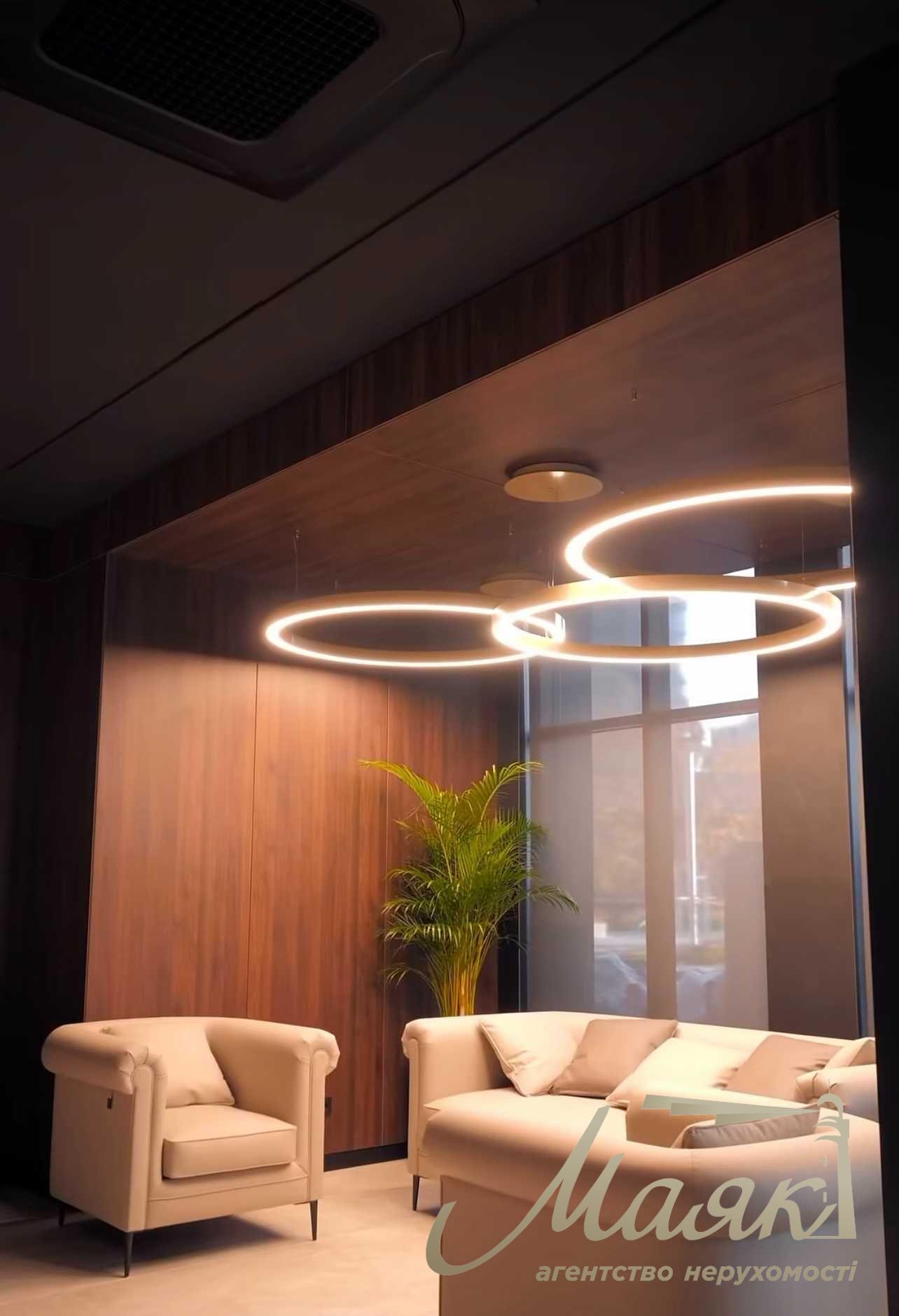 Продажа двухуровнего пентхауса ЖК Triiinity, ул. Тютюнника