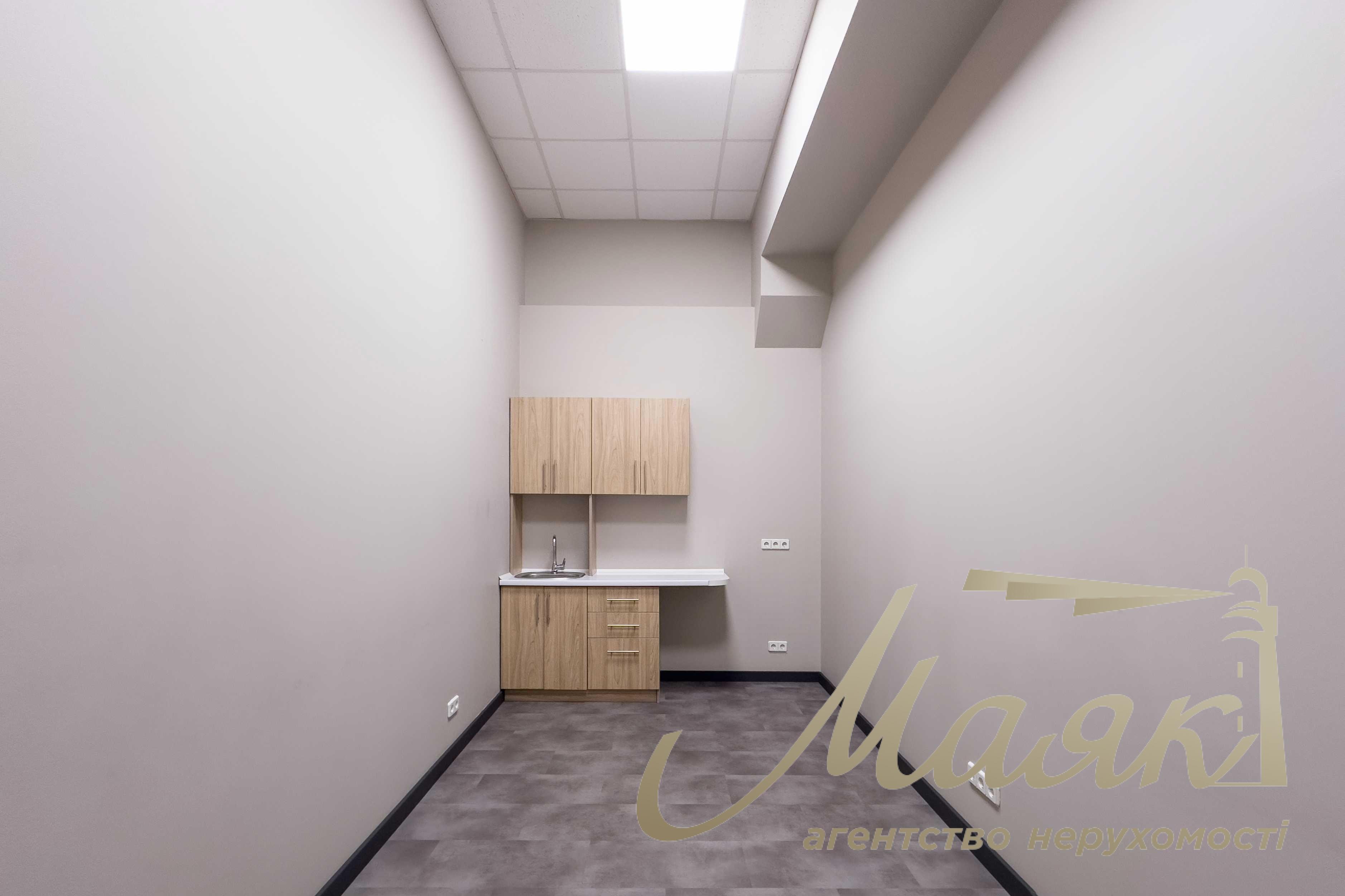 Office for rent 300 m2 in BC Victoria Park, Maksimovicha street, Vasilkivska metro station