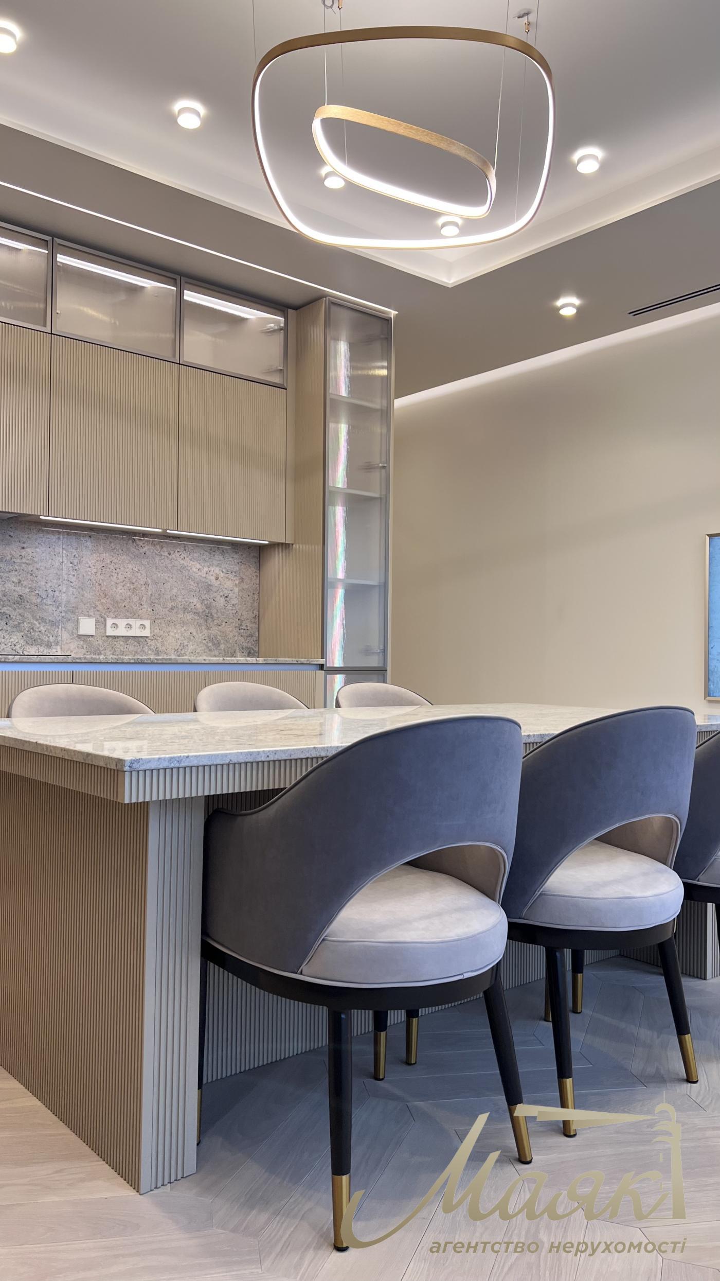 Продажа 4к пентхауса, 184м2, с ремонтом ЖК Владимирский