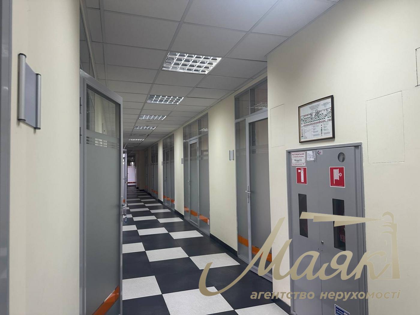 Оренда офісу 914м2 по вул.Міхновського, Звіринецька