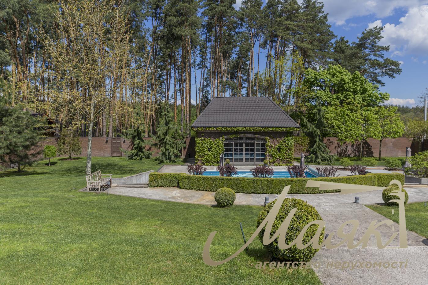 Продажа загородной резиденции в с.Капитановка, Киево-Святошинский р-н