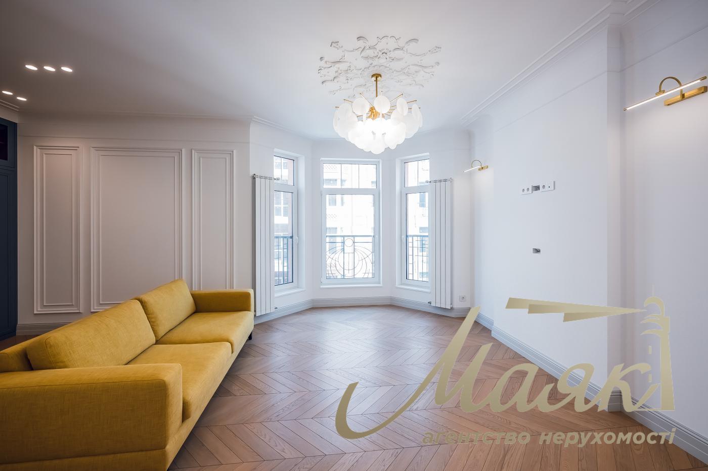 Продаж 3к квартири 99 м2, вул. Дегтярна 18, Воздвиженка. Дігтярна 18, Воздвиженка, Київ