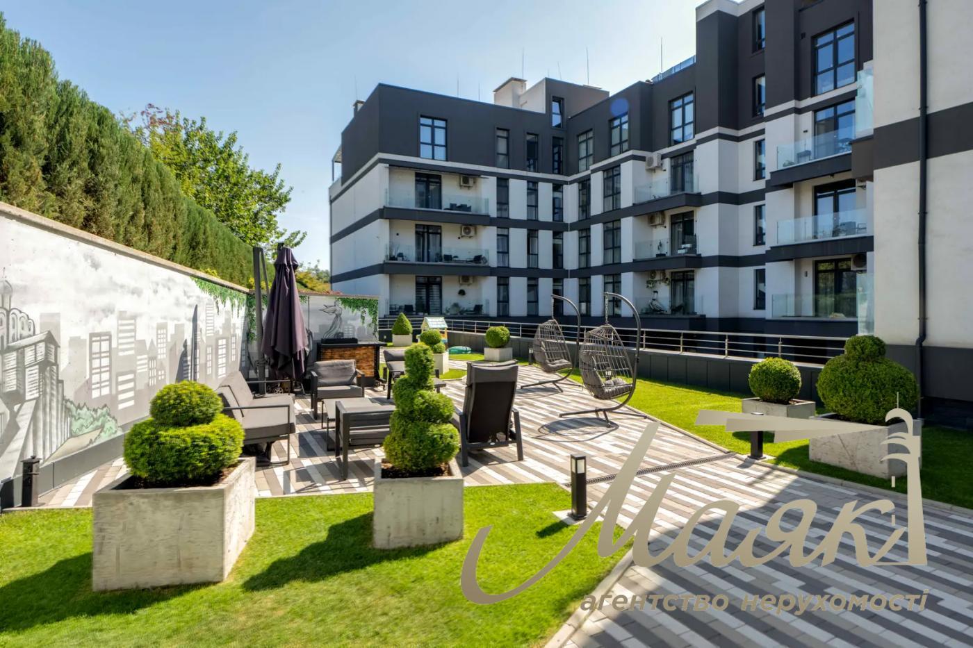 Продаж 3-х кімнатної квартири в ЖК Солом'янський вул. Університетська вул., 17-А