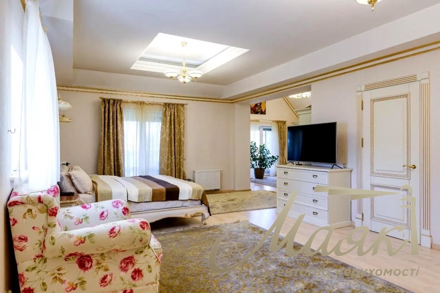 Оренда будинку в Конча-Заспі, КМ "Французьке містечко" 650 м² ділянка 30 соток вул. Лісова