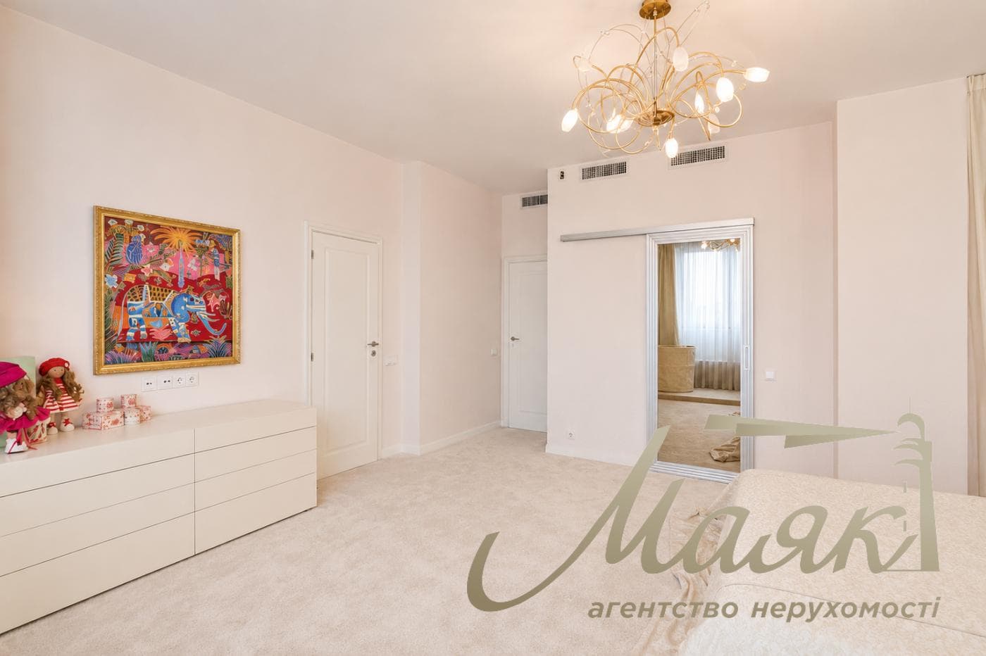 5-room family apartment for sale in the upscale Novopecherskie Lipki residential complex, Andriy Verkholyad/Dragomirov Street, Pechersk, Kyiv