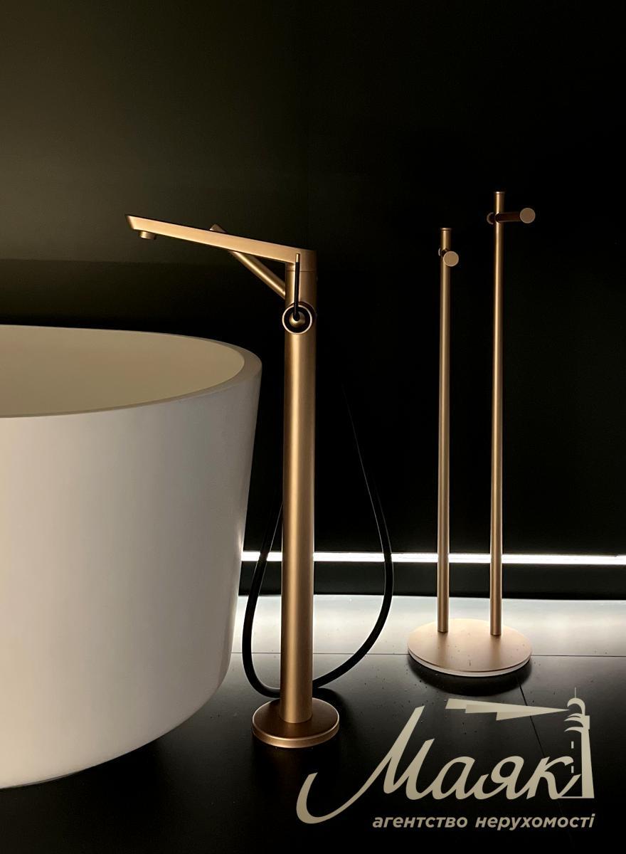 Продаж квартири 274 м² з дизайнерським ремонтом Київ